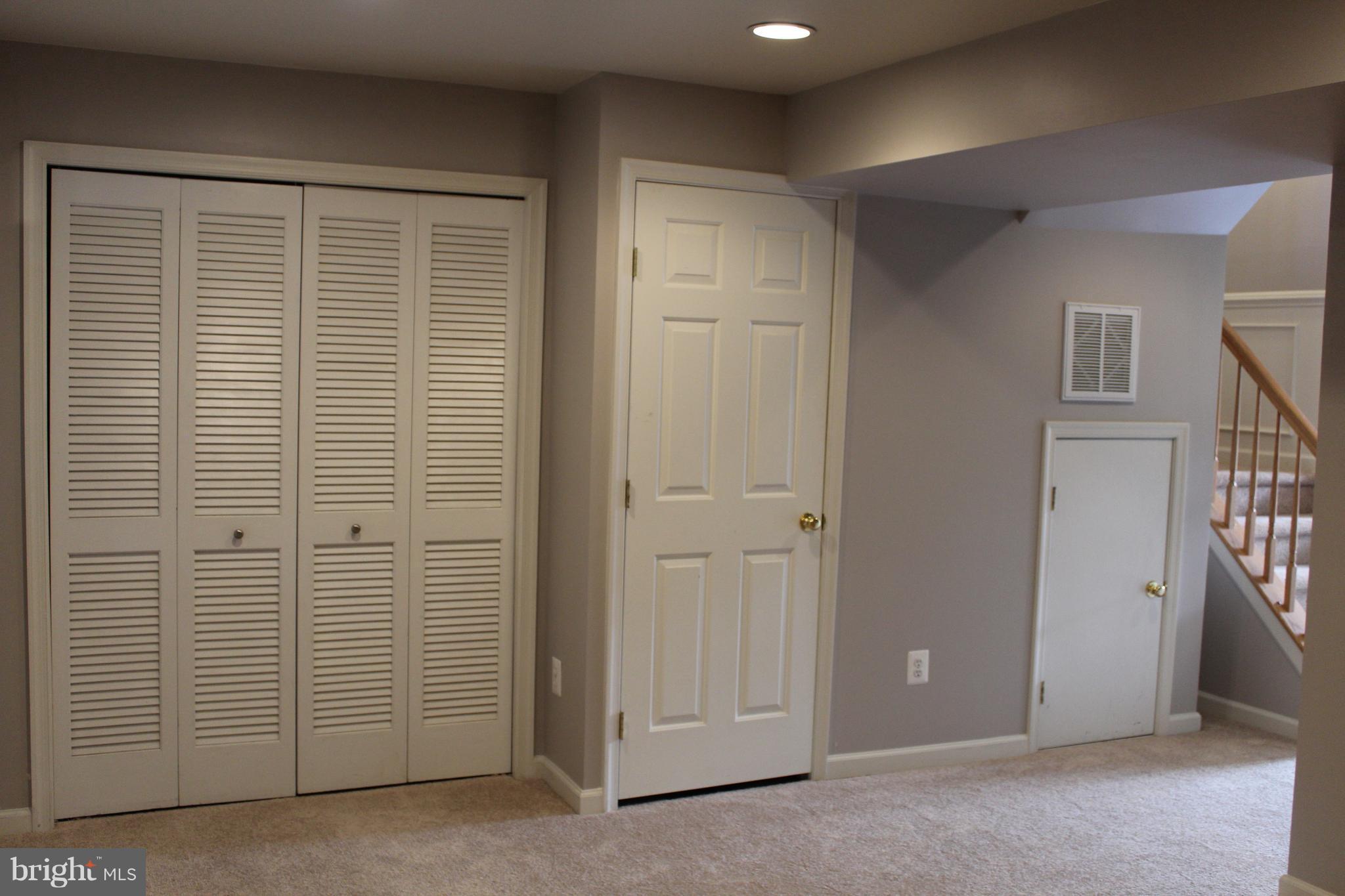 LAKELAND PLACE - Residential