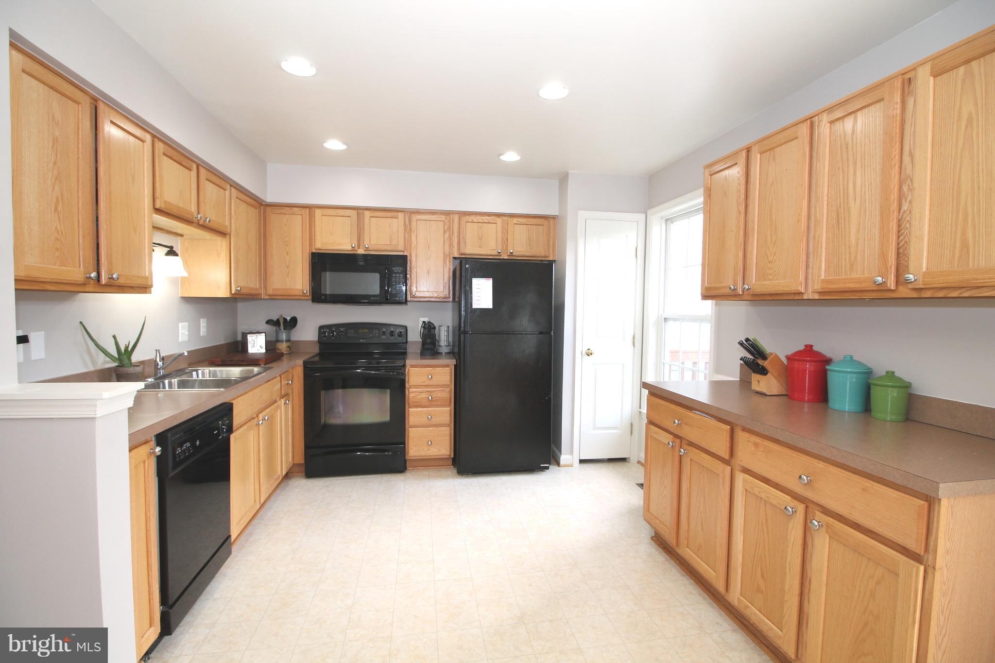 LAKELAND PLACE - Residential