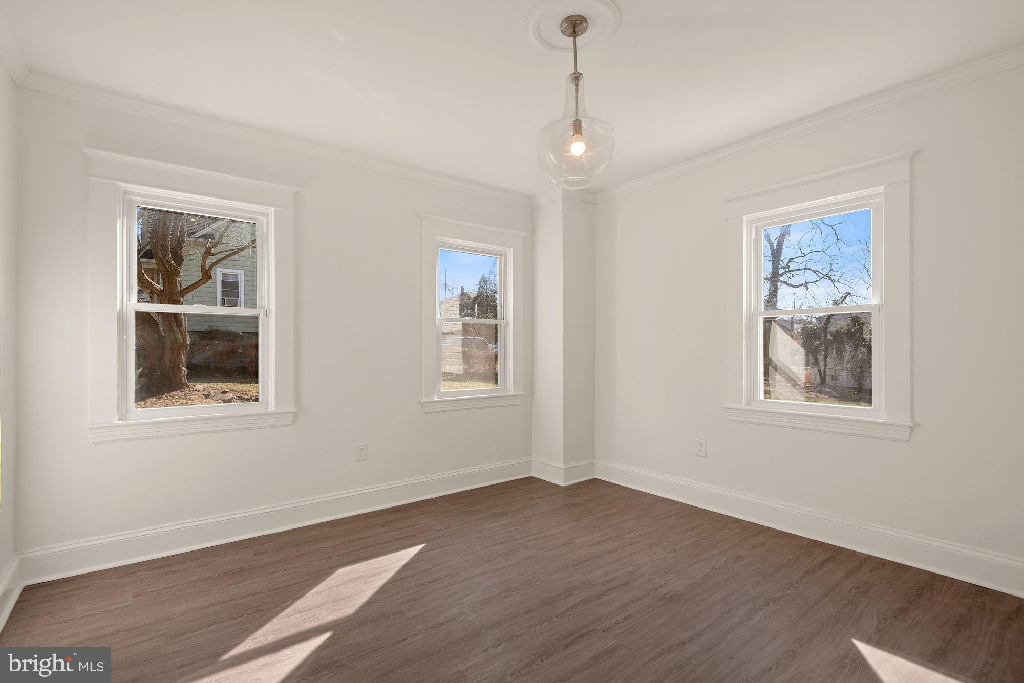 HOWARD PARK - Residential