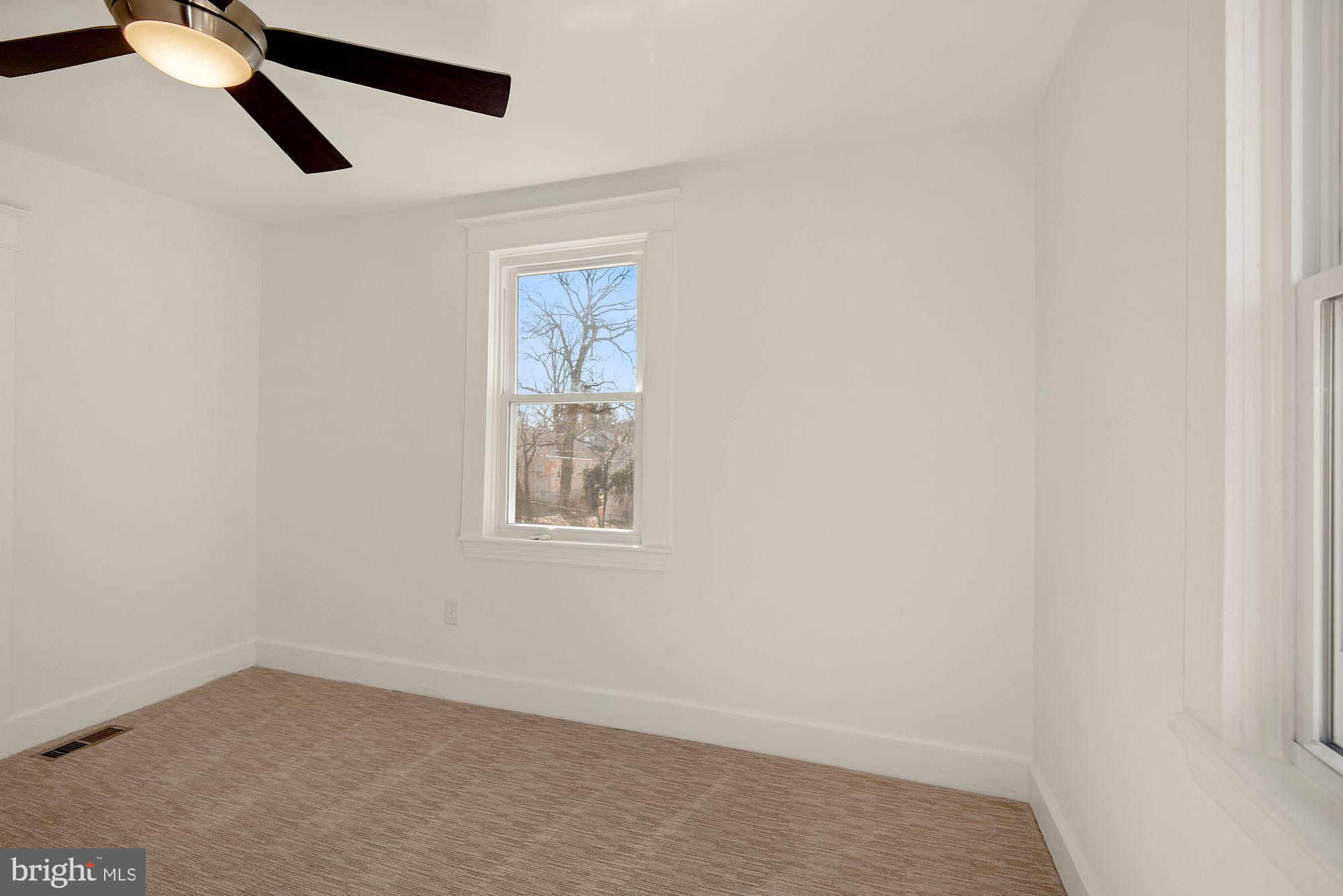 HOWARD PARK - Residential