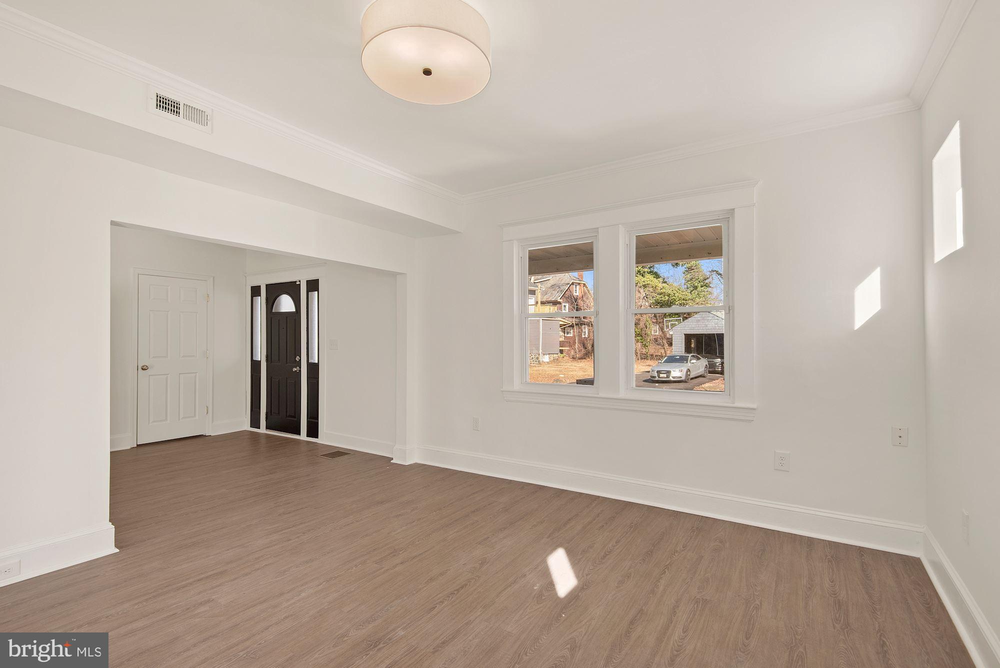 HOWARD PARK - Residential