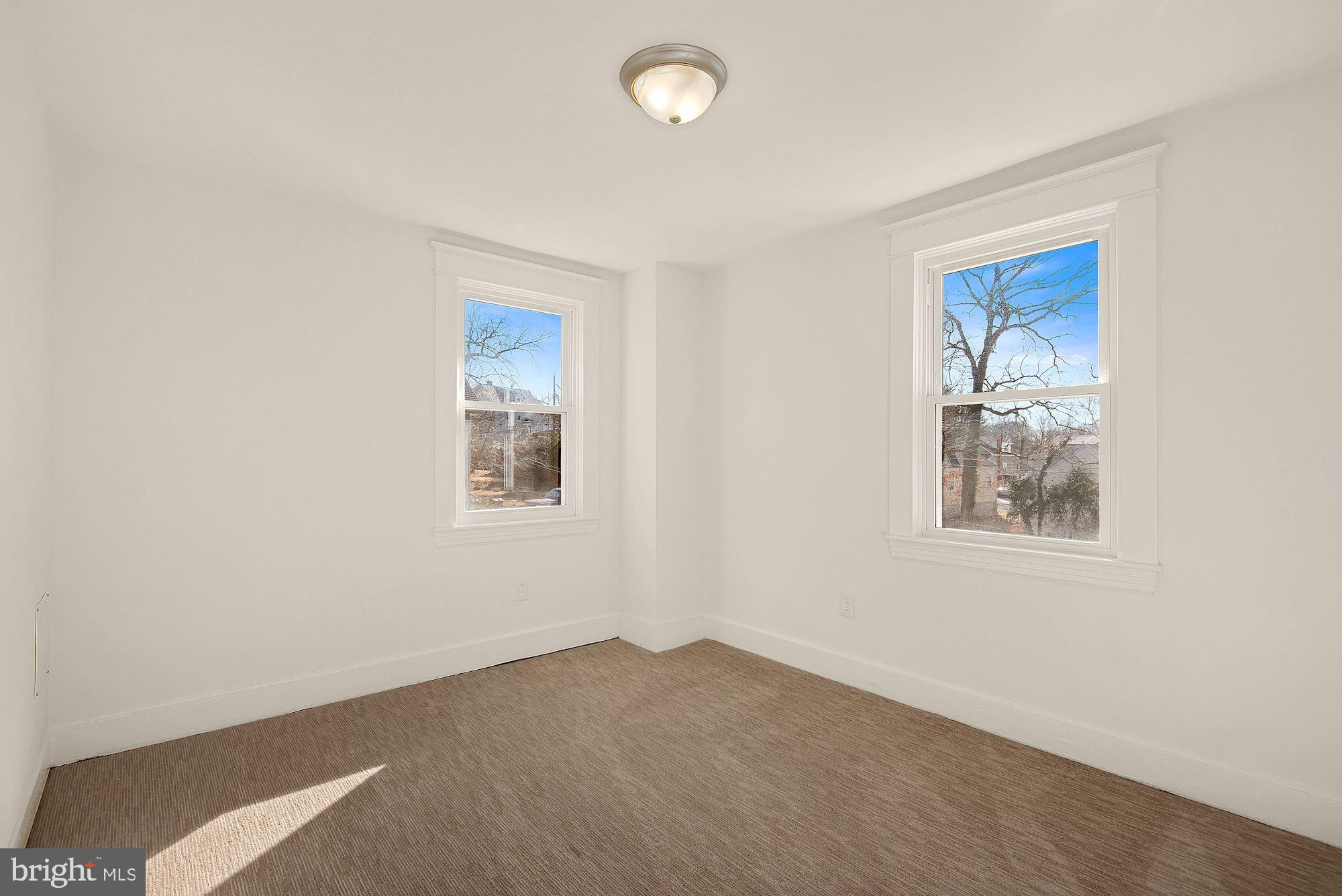 HOWARD PARK - Residential