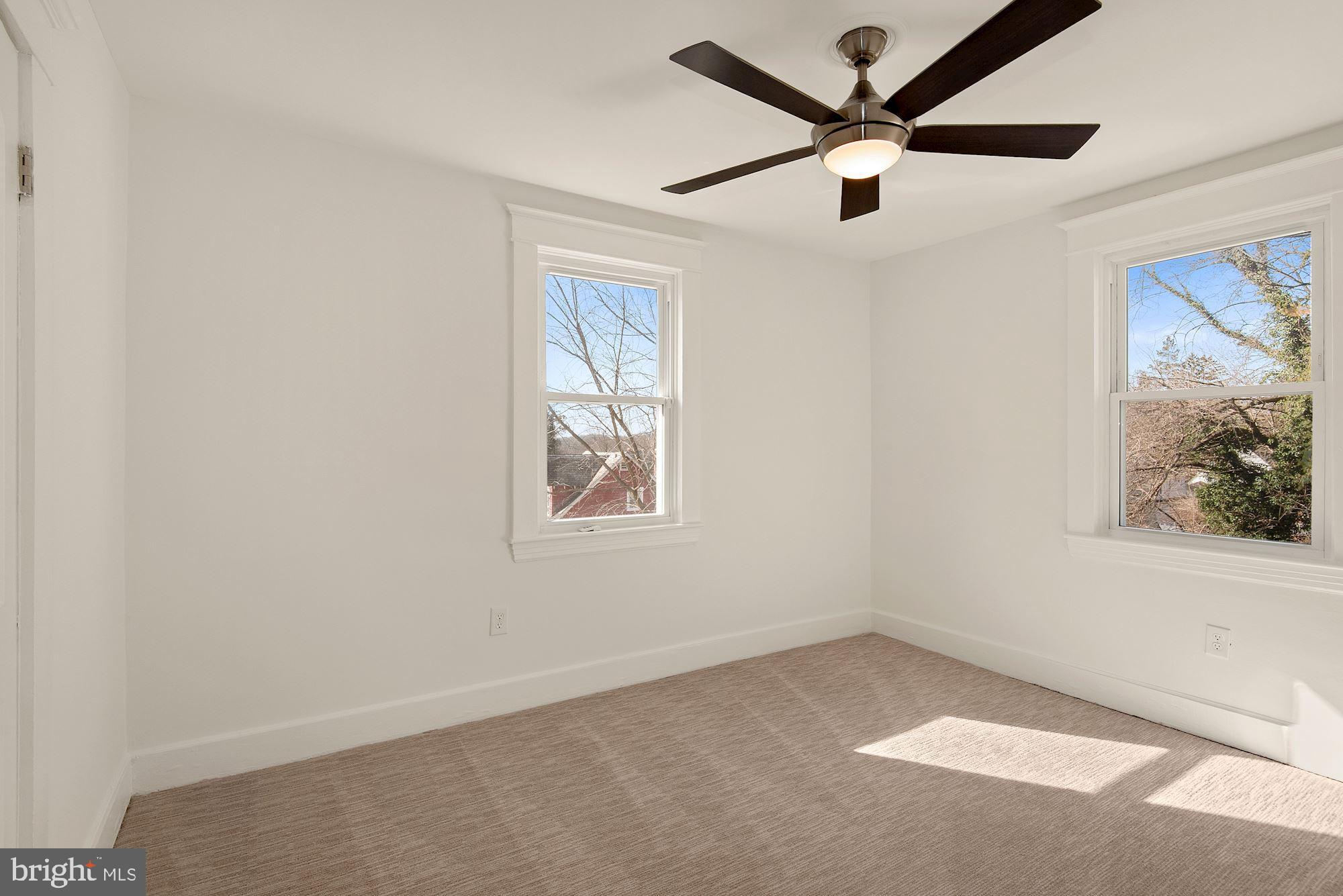 HOWARD PARK - Residential