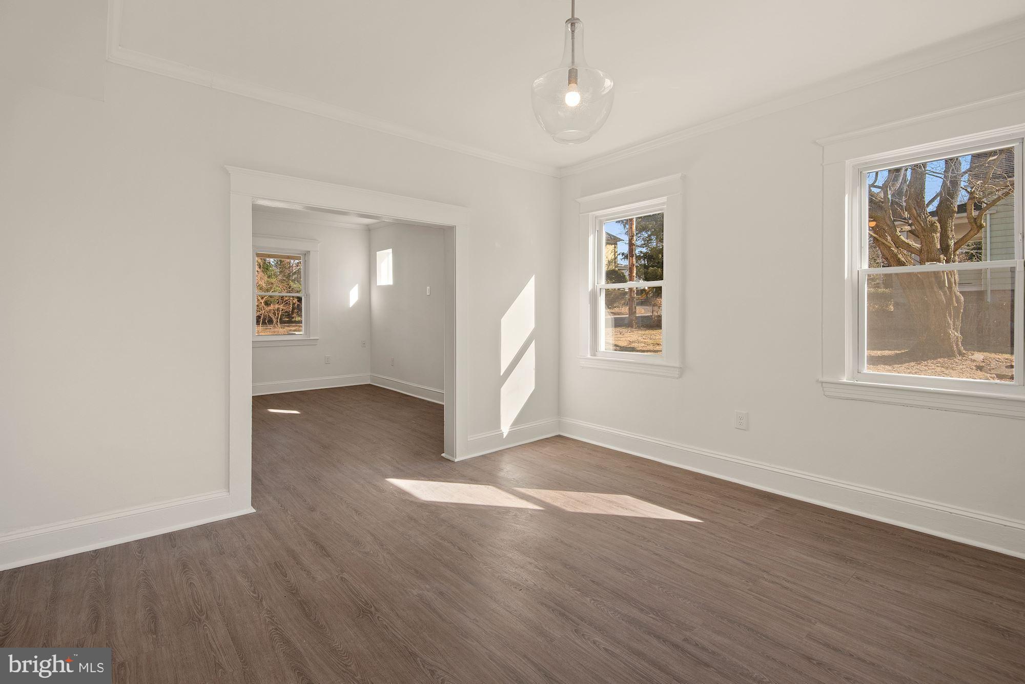 HOWARD PARK - Residential