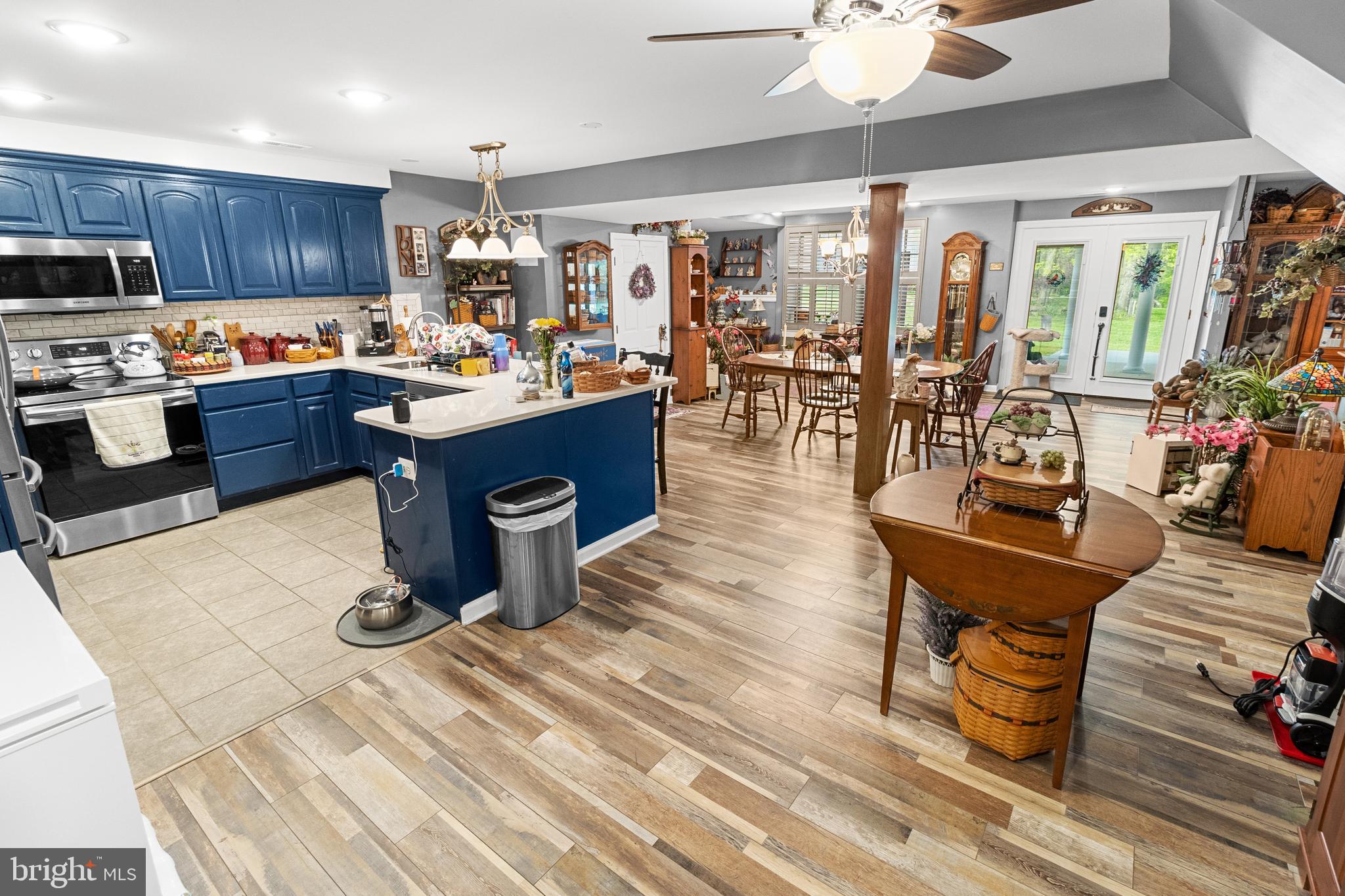 SPRING MILLS FARM - Residential