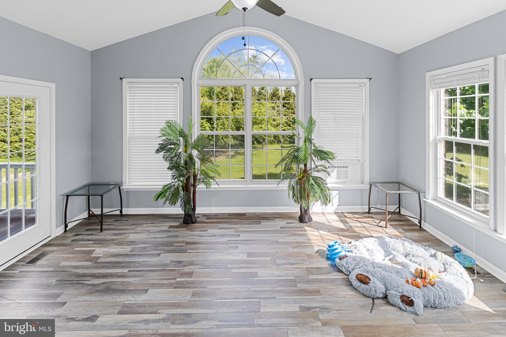 SPRING MILLS FARM - Residential