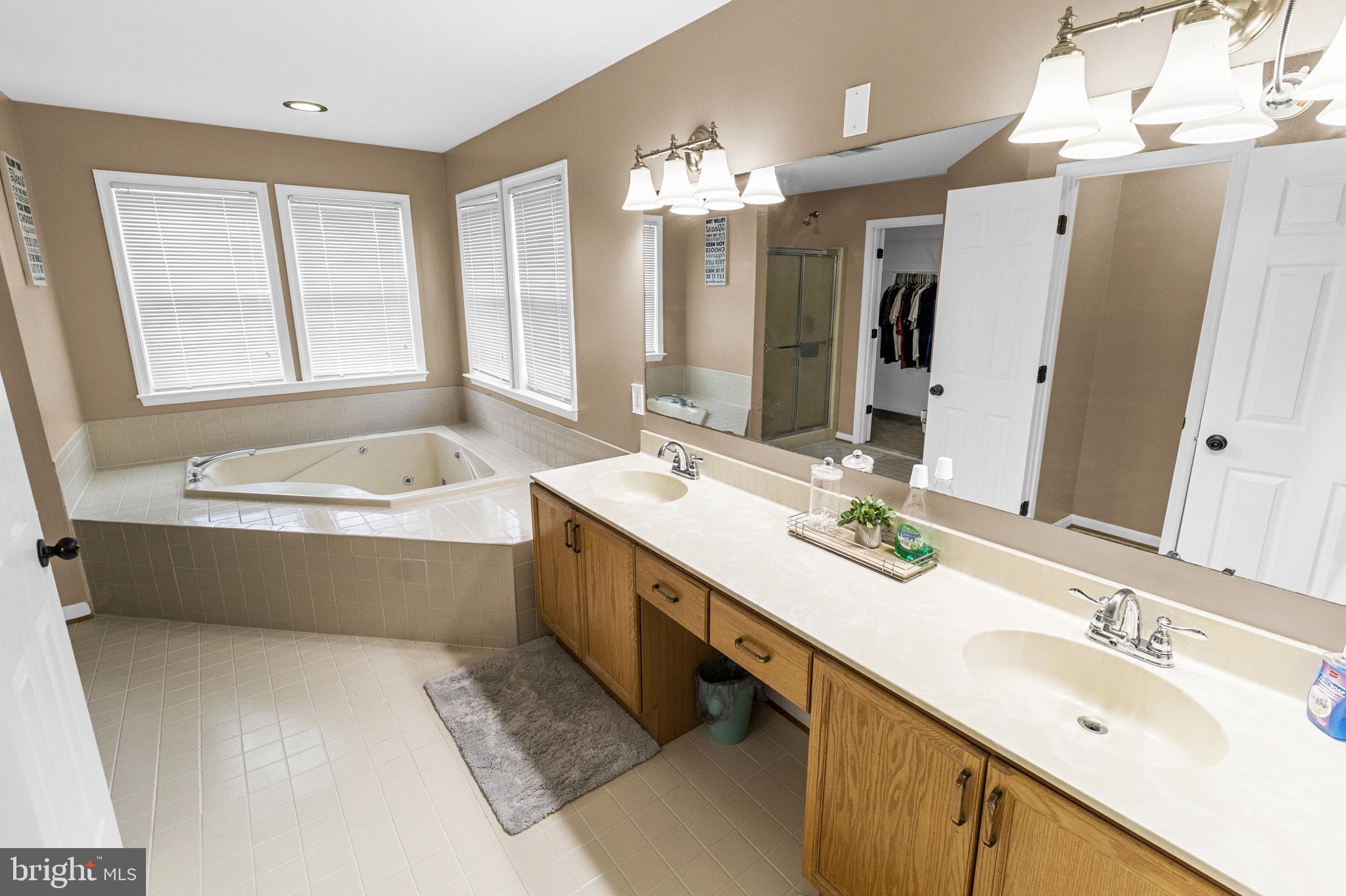 SPRING MILLS FARM - Residential