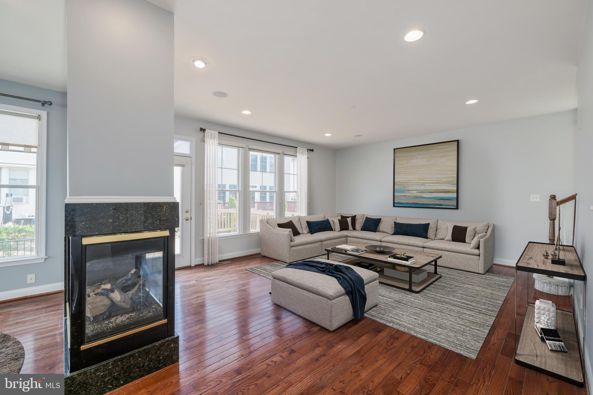 KINGSTOWNE - Residential