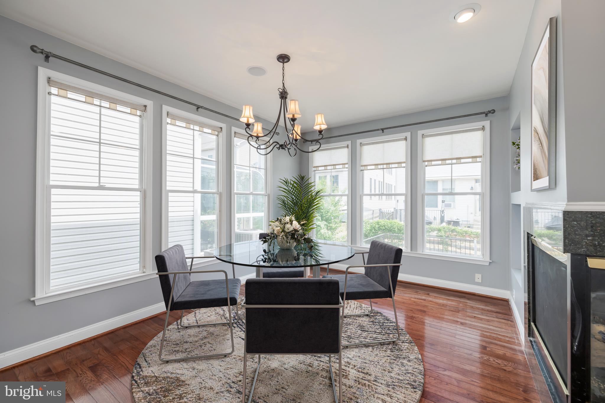 KINGSTOWNE - Residential