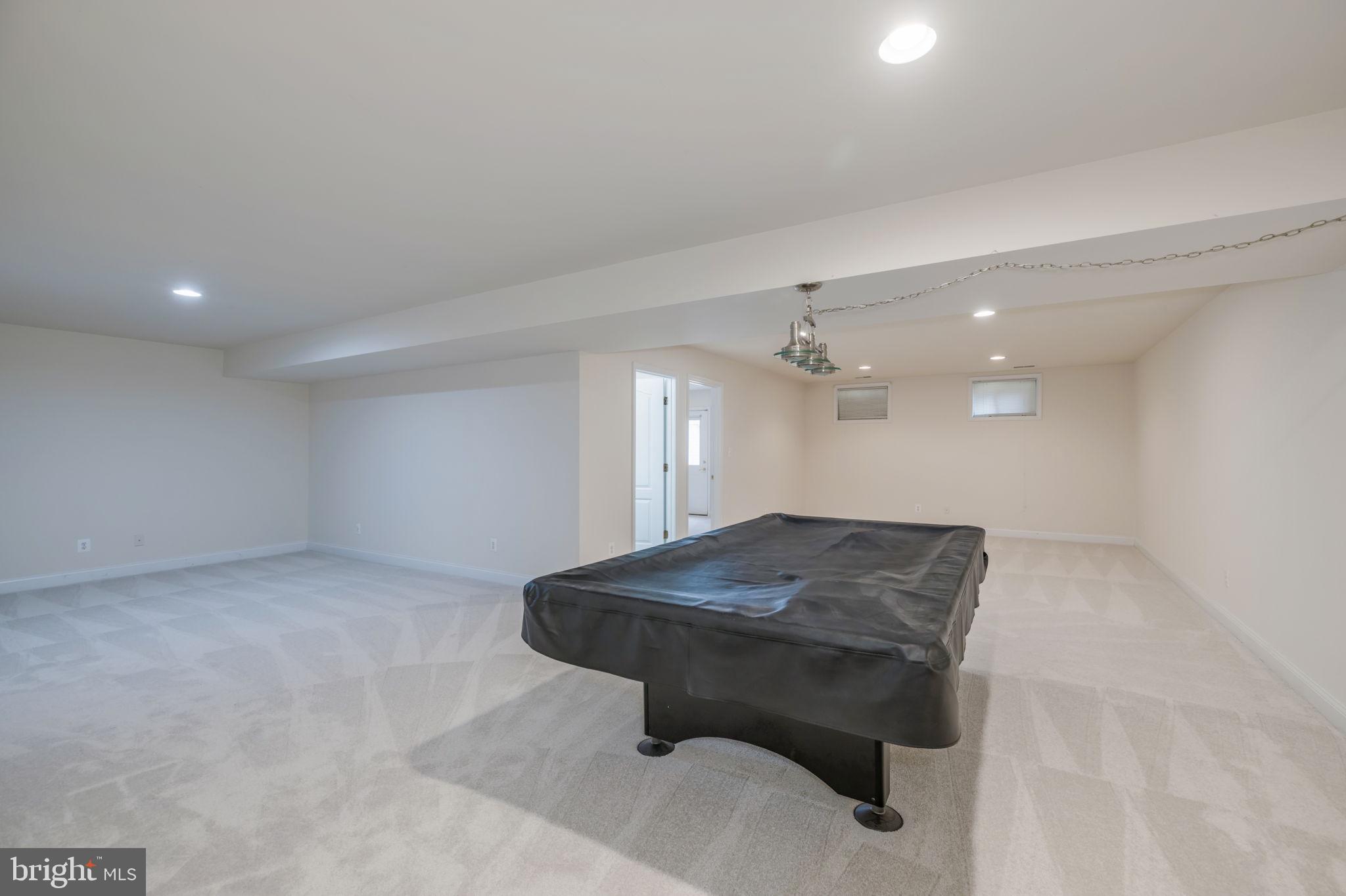 KINGSTOWNE - Residential