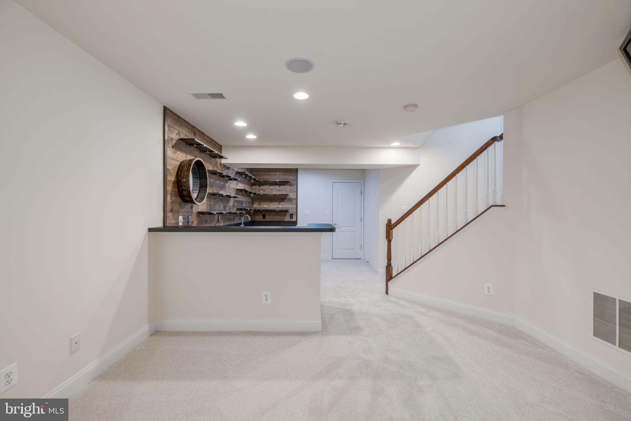 KINGSTOWNE - Residential