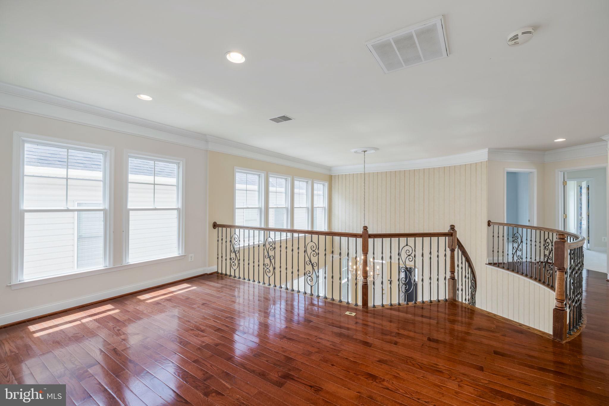 KINGSTOWNE - Residential