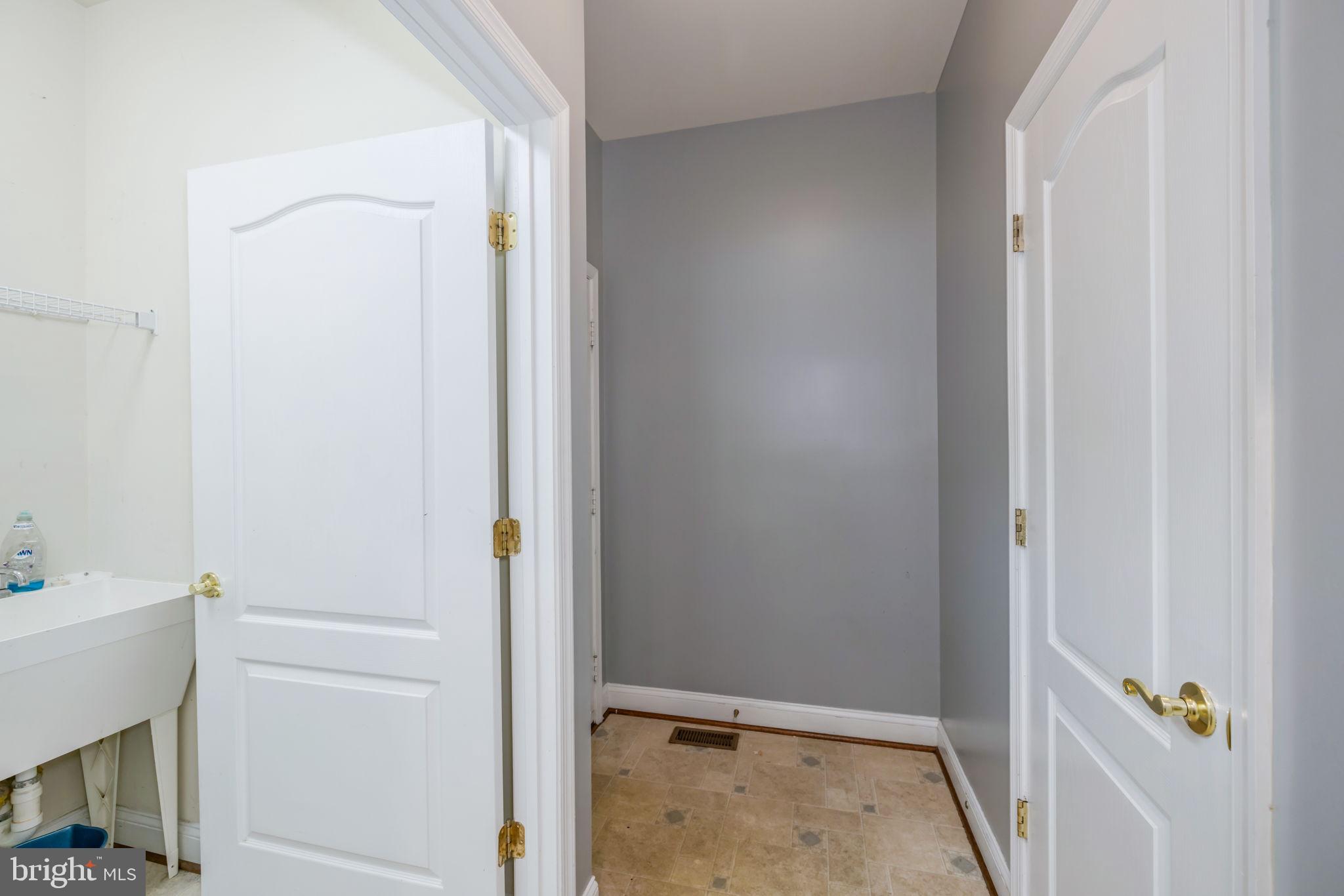 KINGSTOWNE - Residential