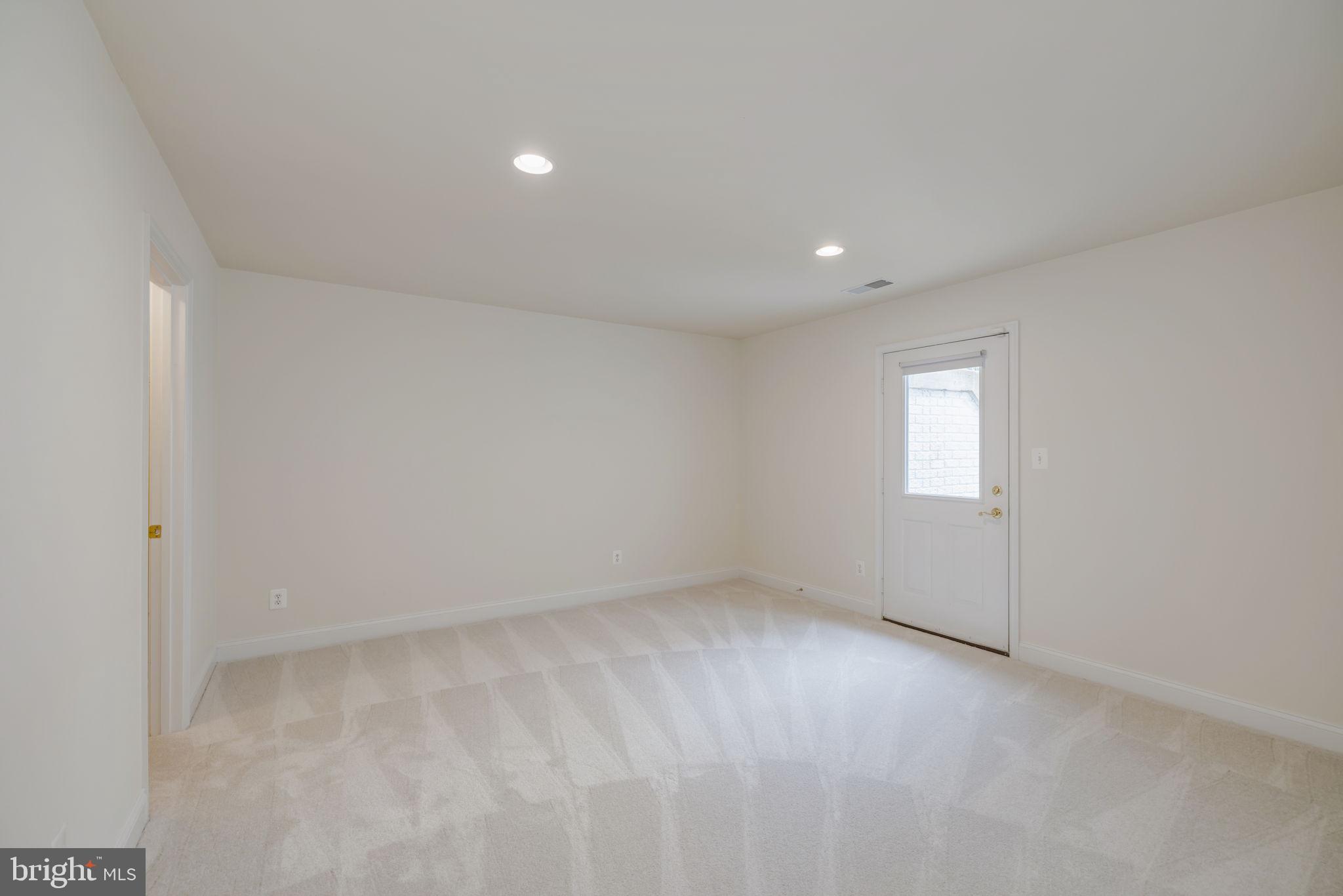 KINGSTOWNE - Residential