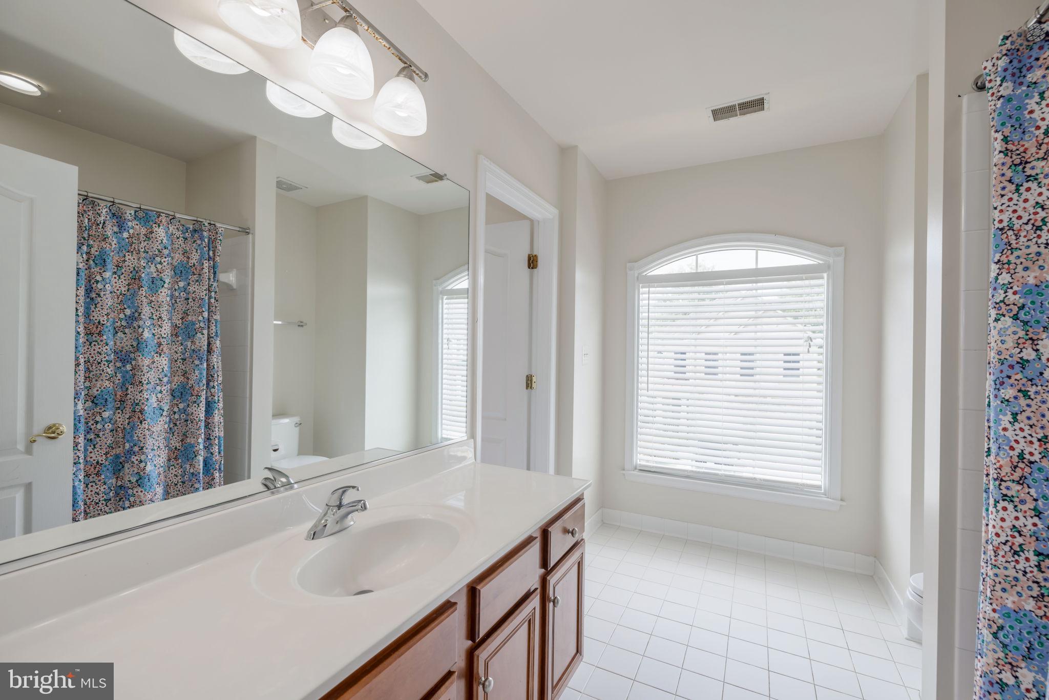 KINGSTOWNE - Residential