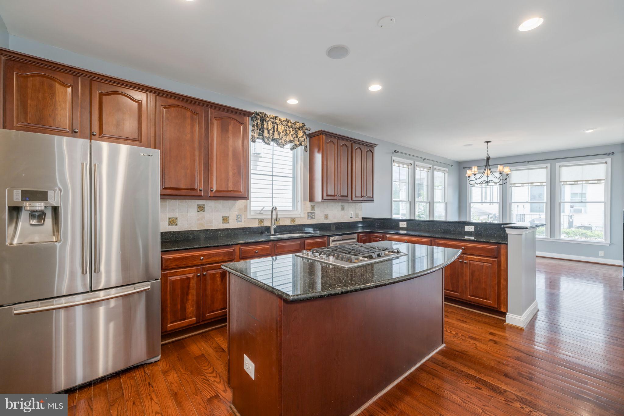 KINGSTOWNE - Residential