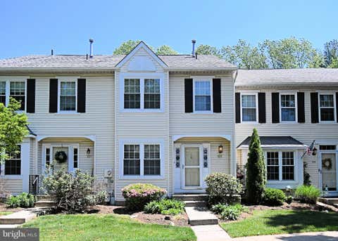 Townhouse For Sale - 331 Ivanhoe Court<br/> LANGHORNE, PA 19047