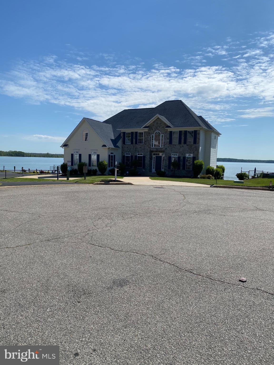 HERITAGE HARBOR - Residential