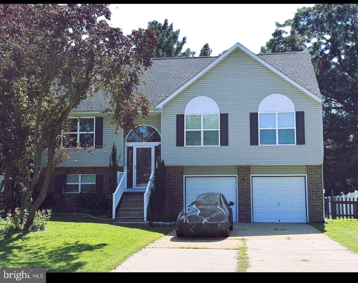 920 BLAIR COURT