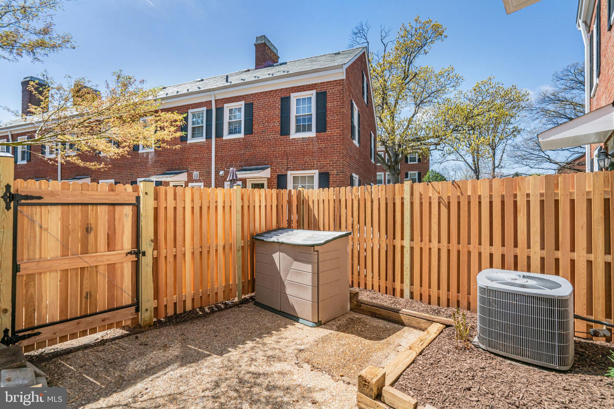 FAIRLINGTON VILLAGES - Residential