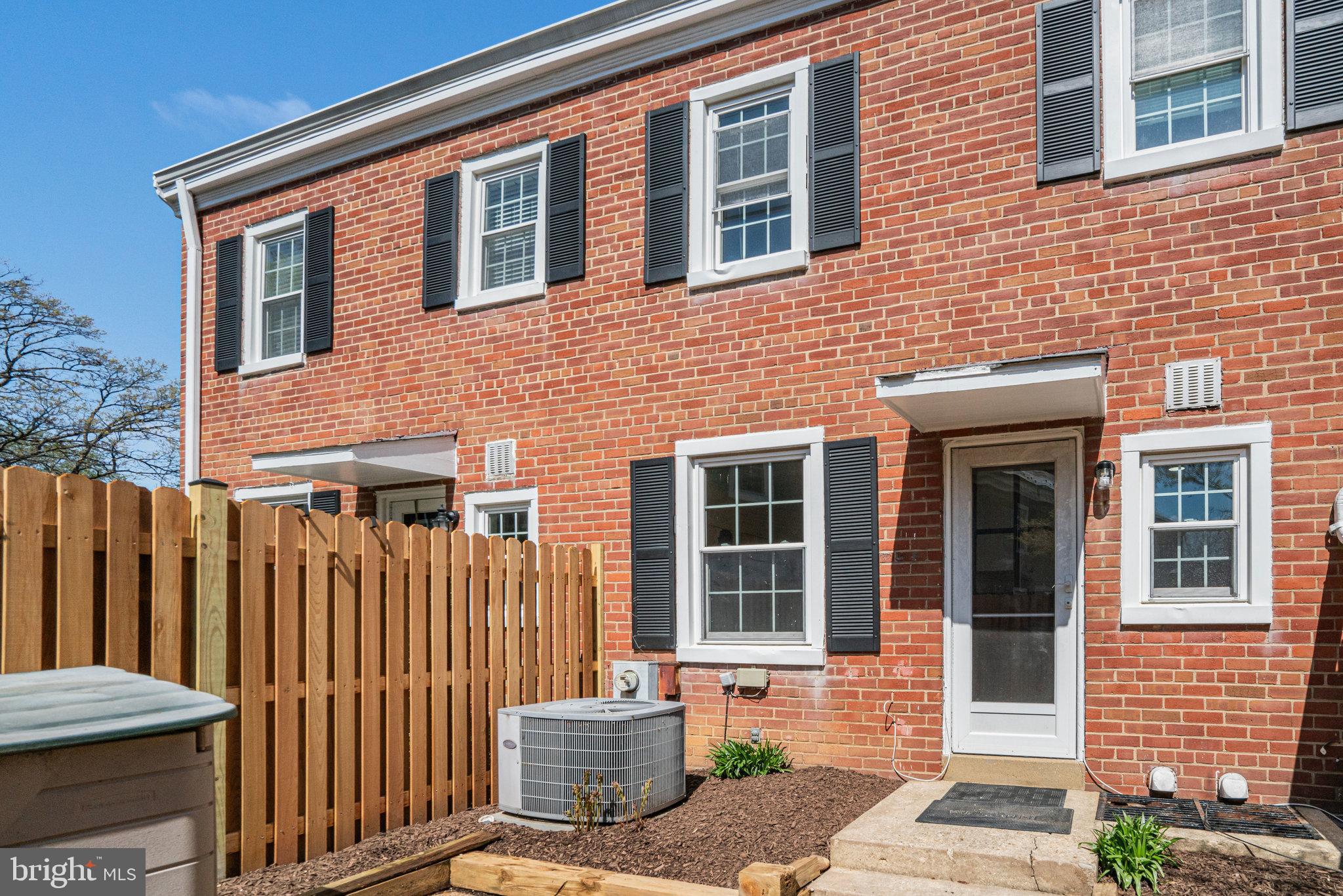 FAIRLINGTON VILLAGES - Residential