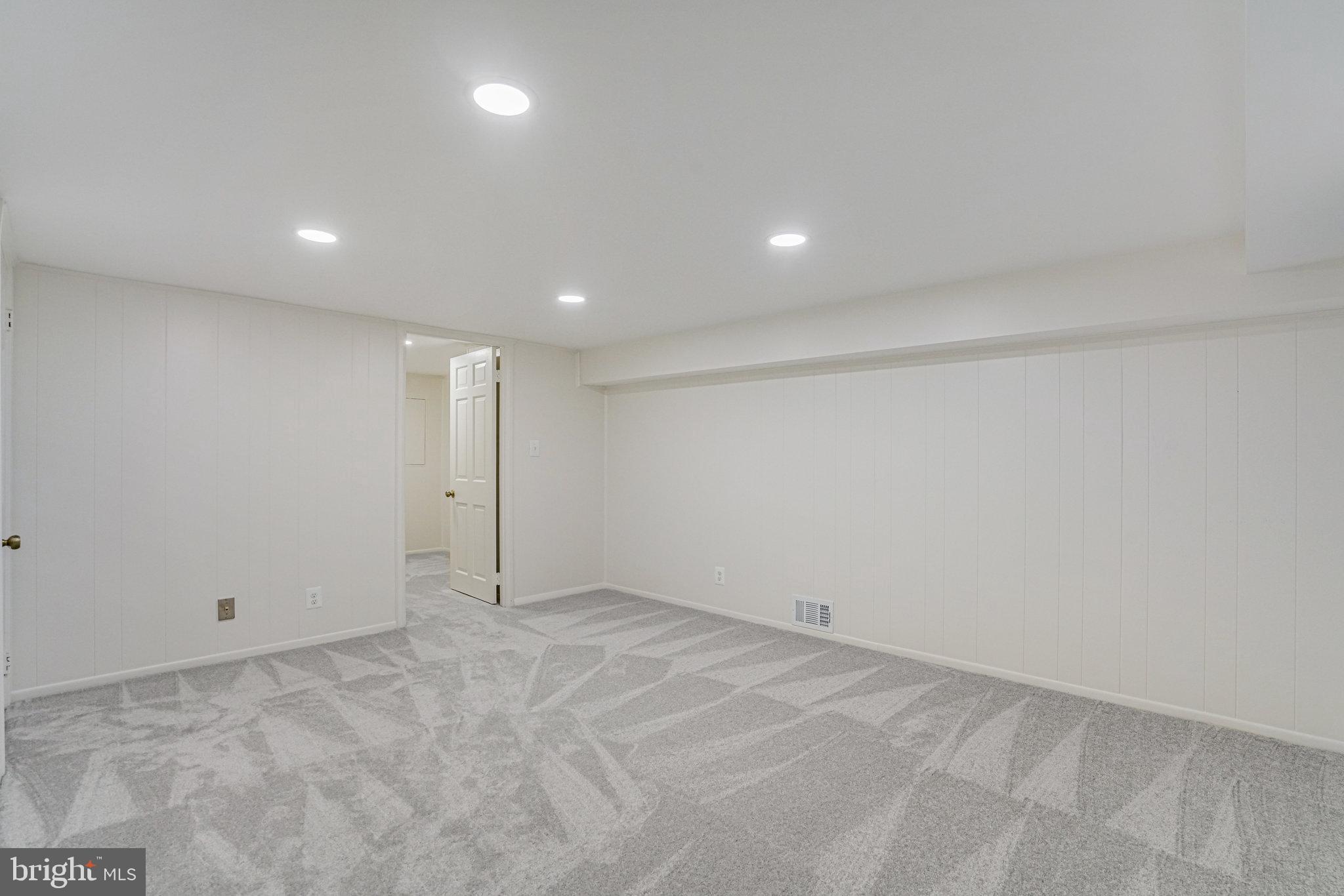 FAIRLINGTON VILLAGES - Residential