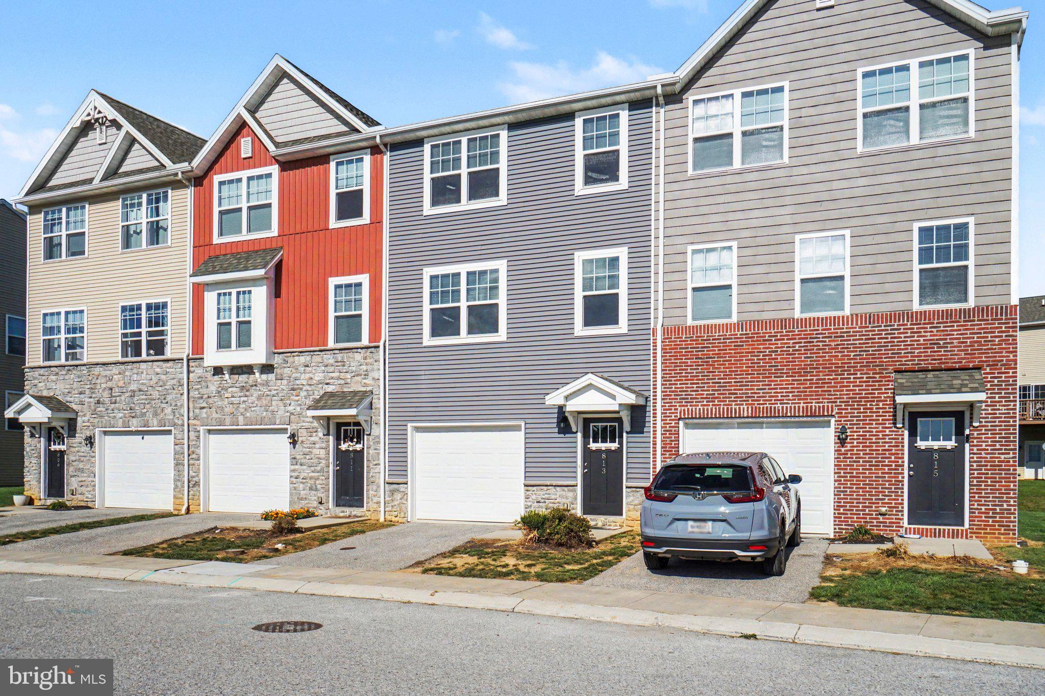 813 SCHOONER LANE