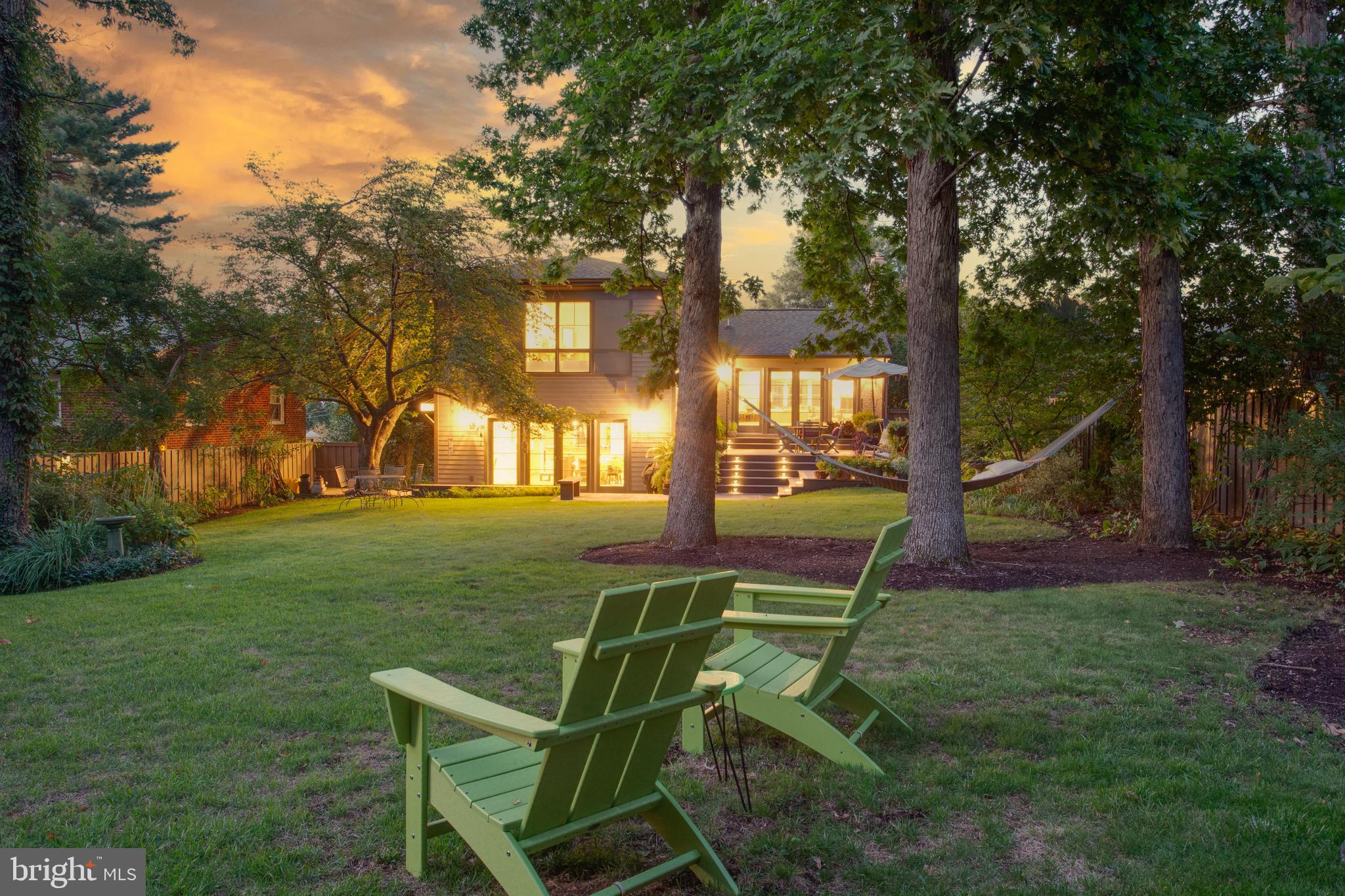 MADISON MANOR - Residential