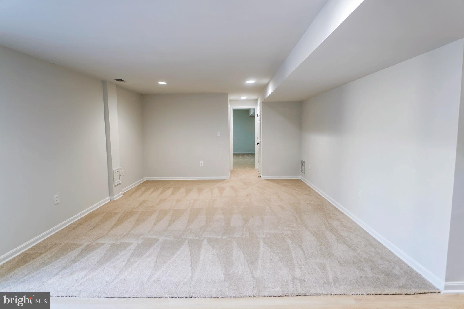 CHARLES TOWN - Residential