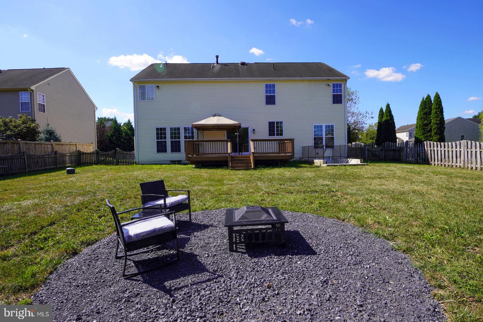 CHARLES TOWN - Residential