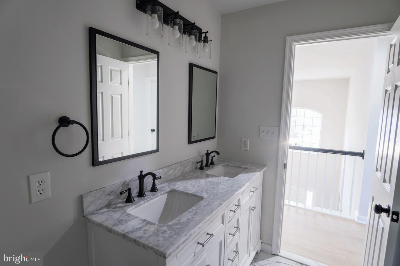 CHARLES TOWN - Residential