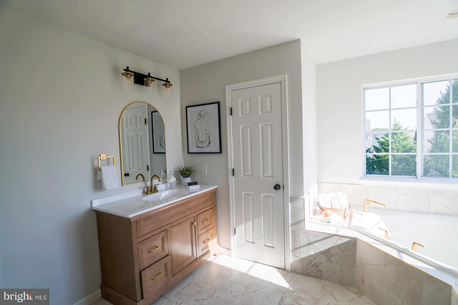 CHARLES TOWN - Residential