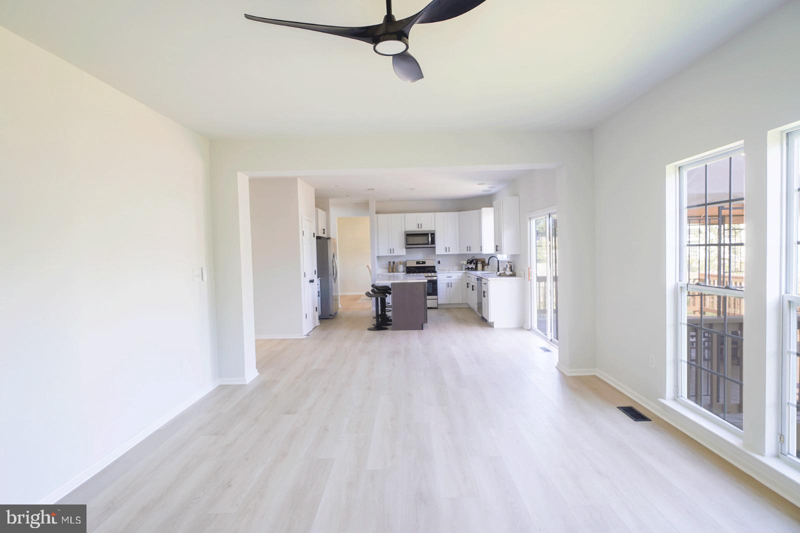 CHARLES TOWN - Residential