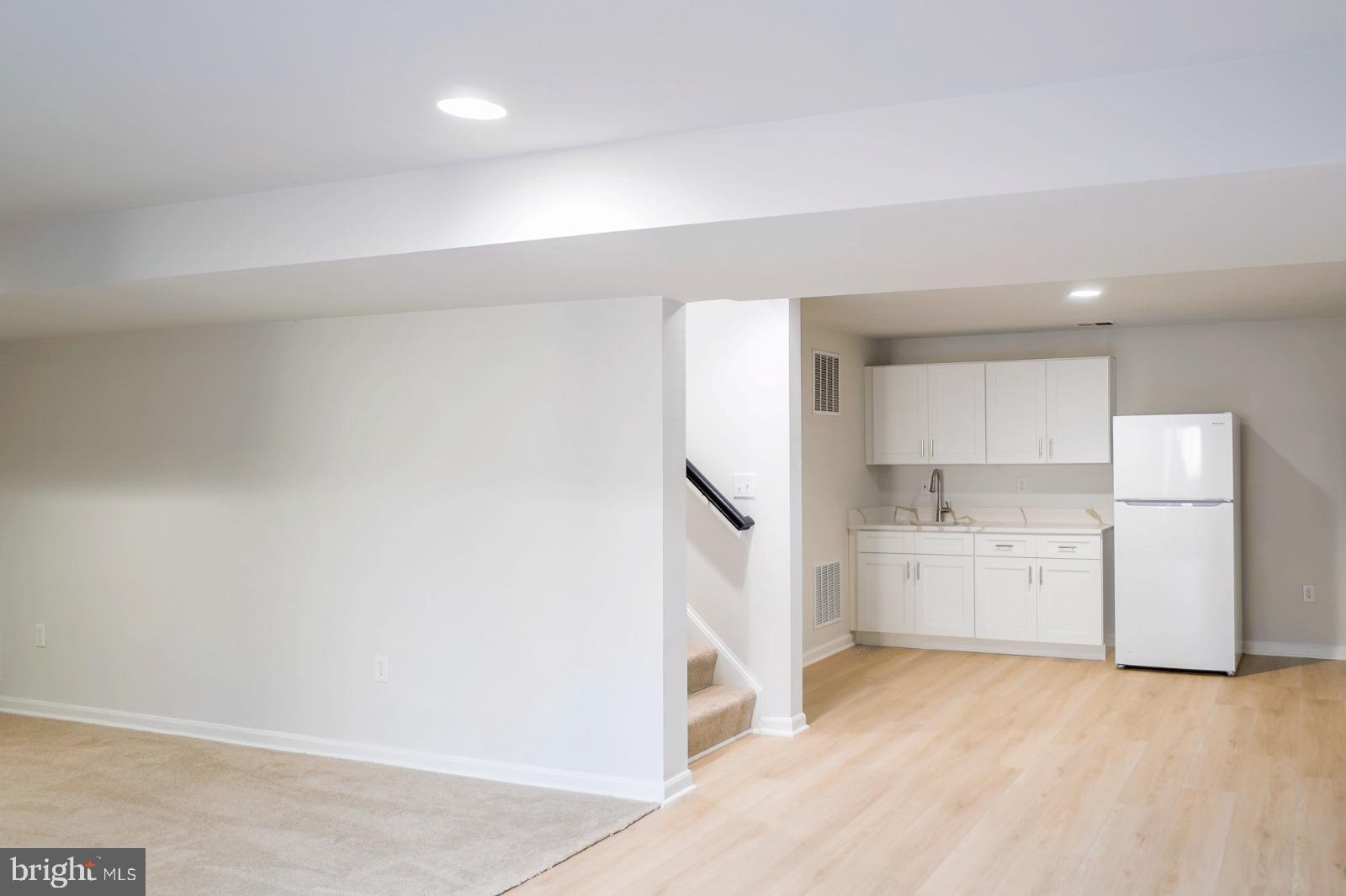 CHARLES TOWN - Residential