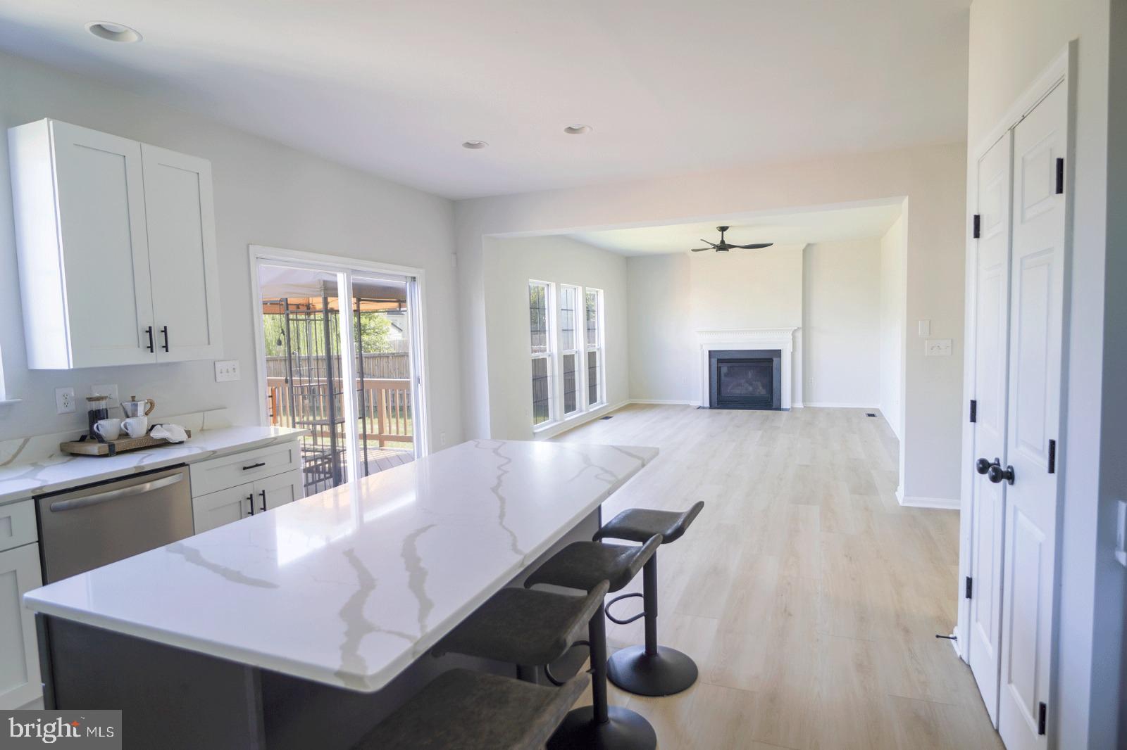 CHARLES TOWN - Residential