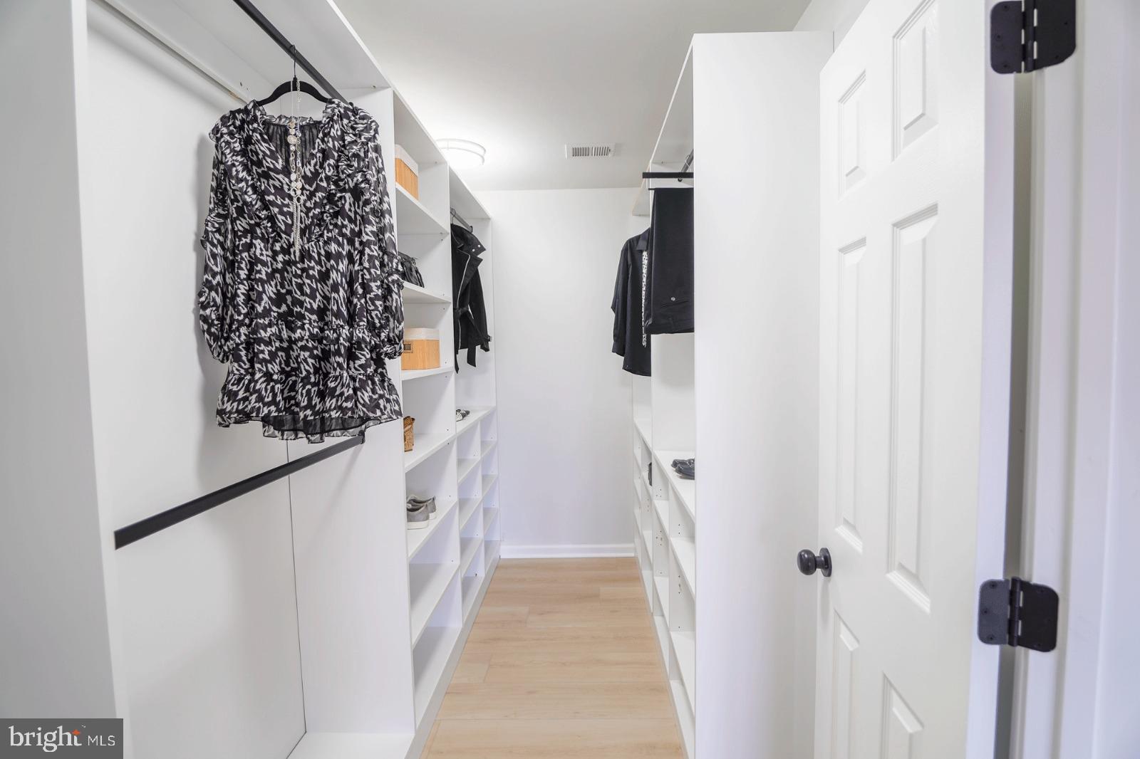 CHARLES TOWN - Residential