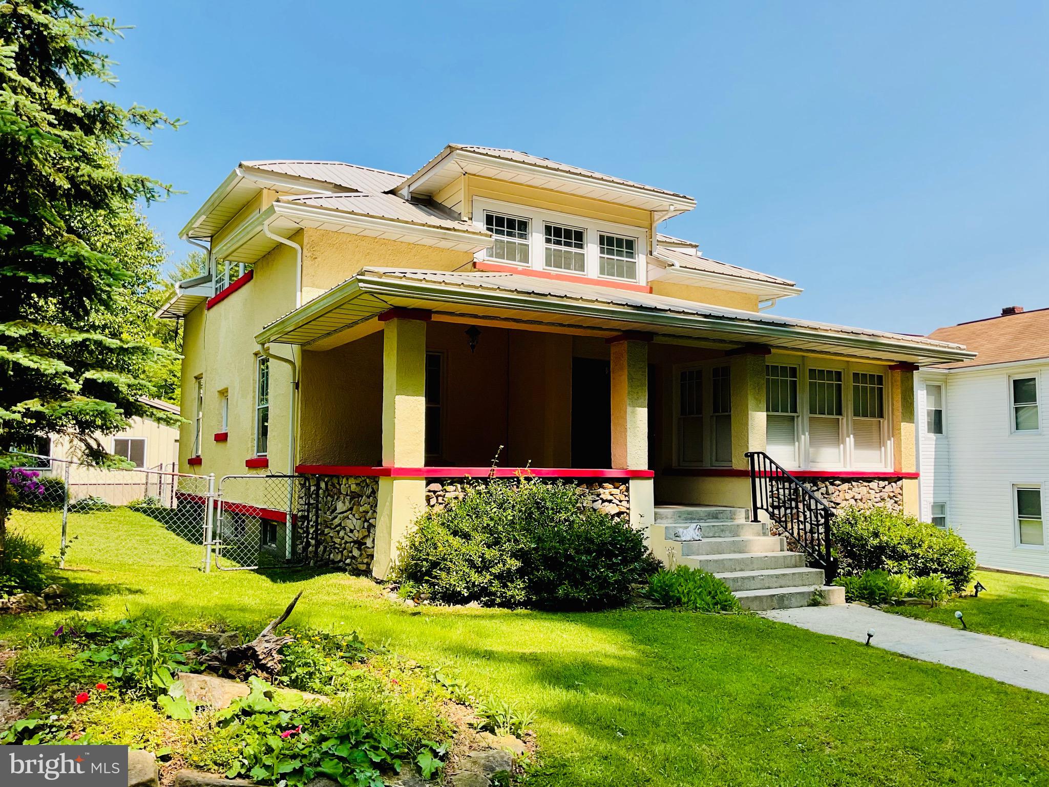 OAKLAND - Residential