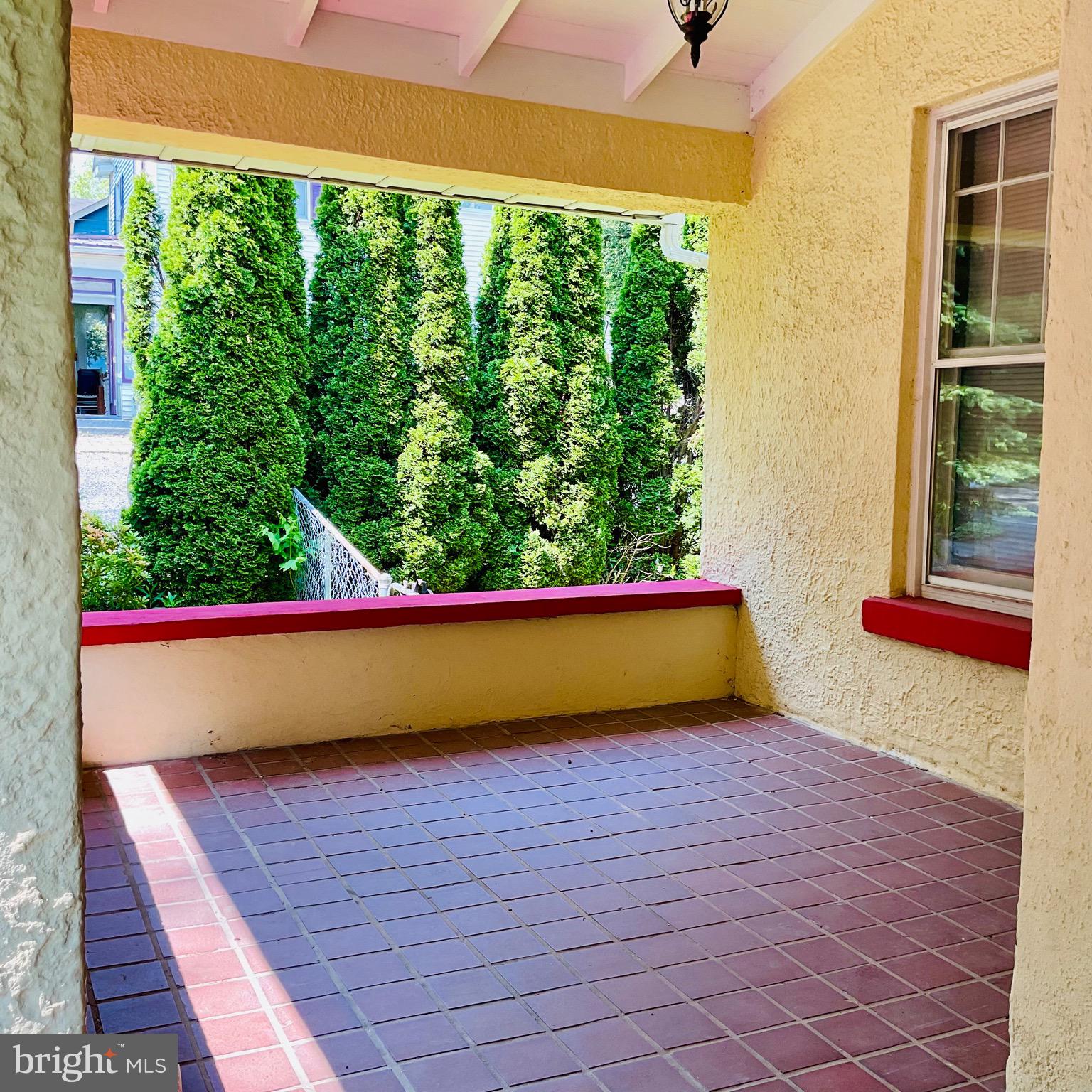 OAKLAND - Residential