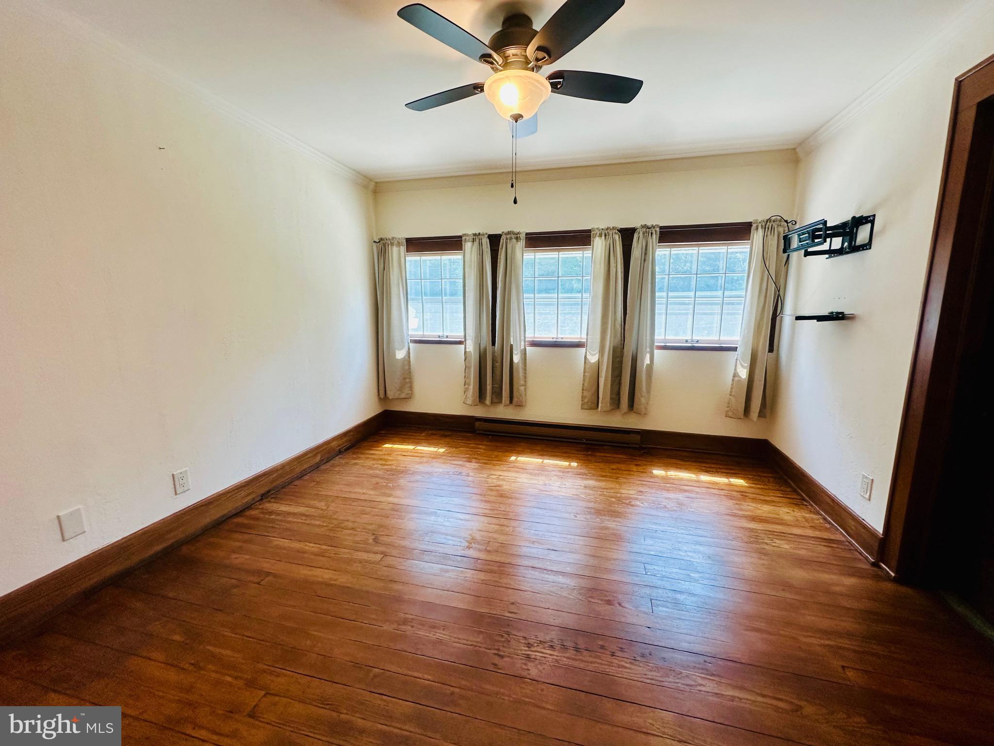 OAKLAND - Residential