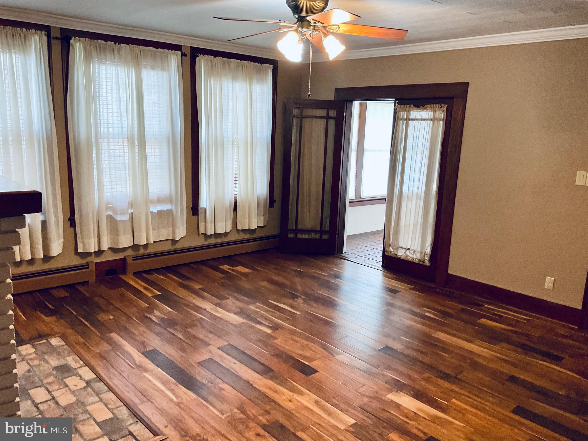 OAKLAND - Residential