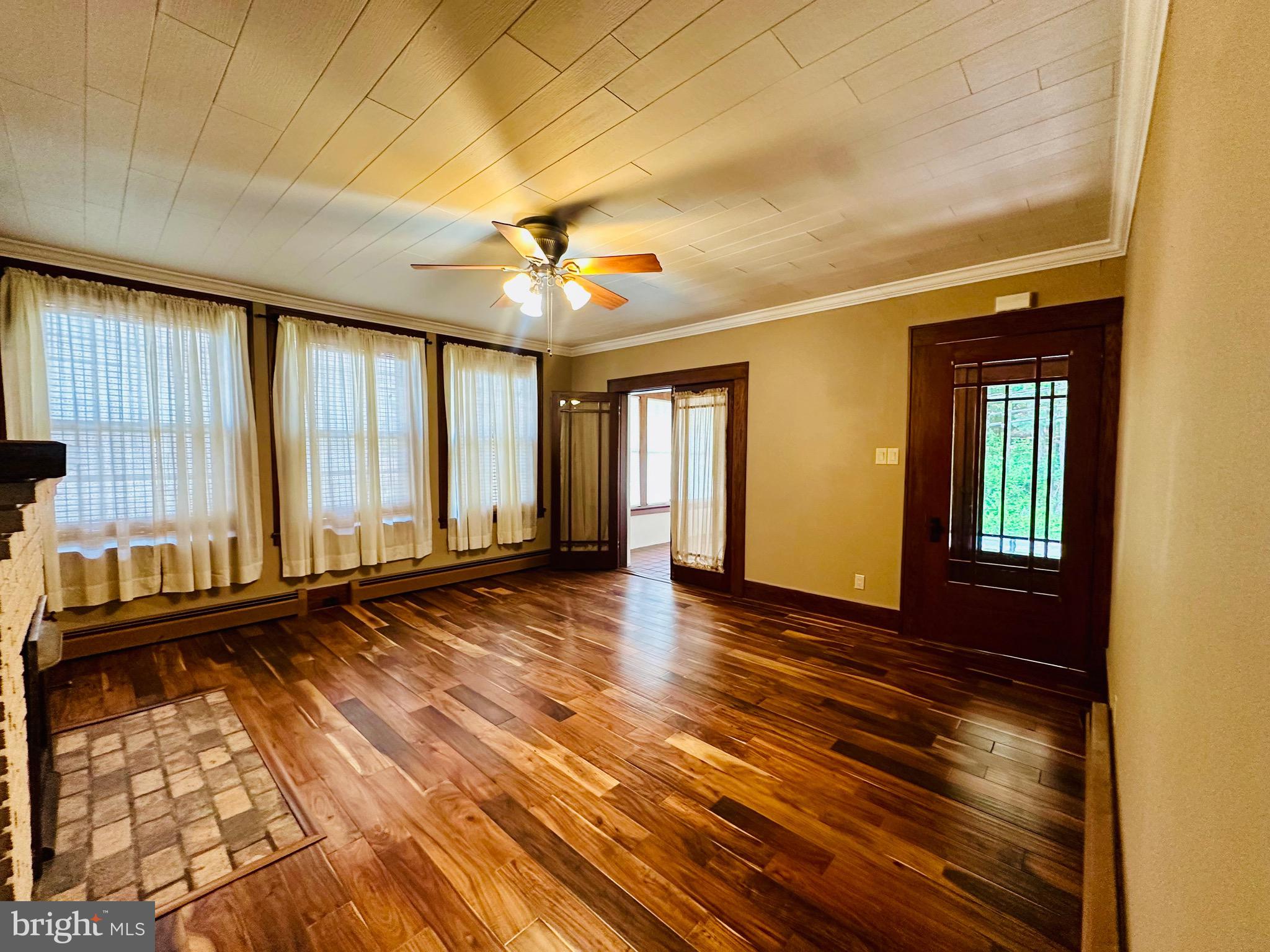 OAKLAND - Residential