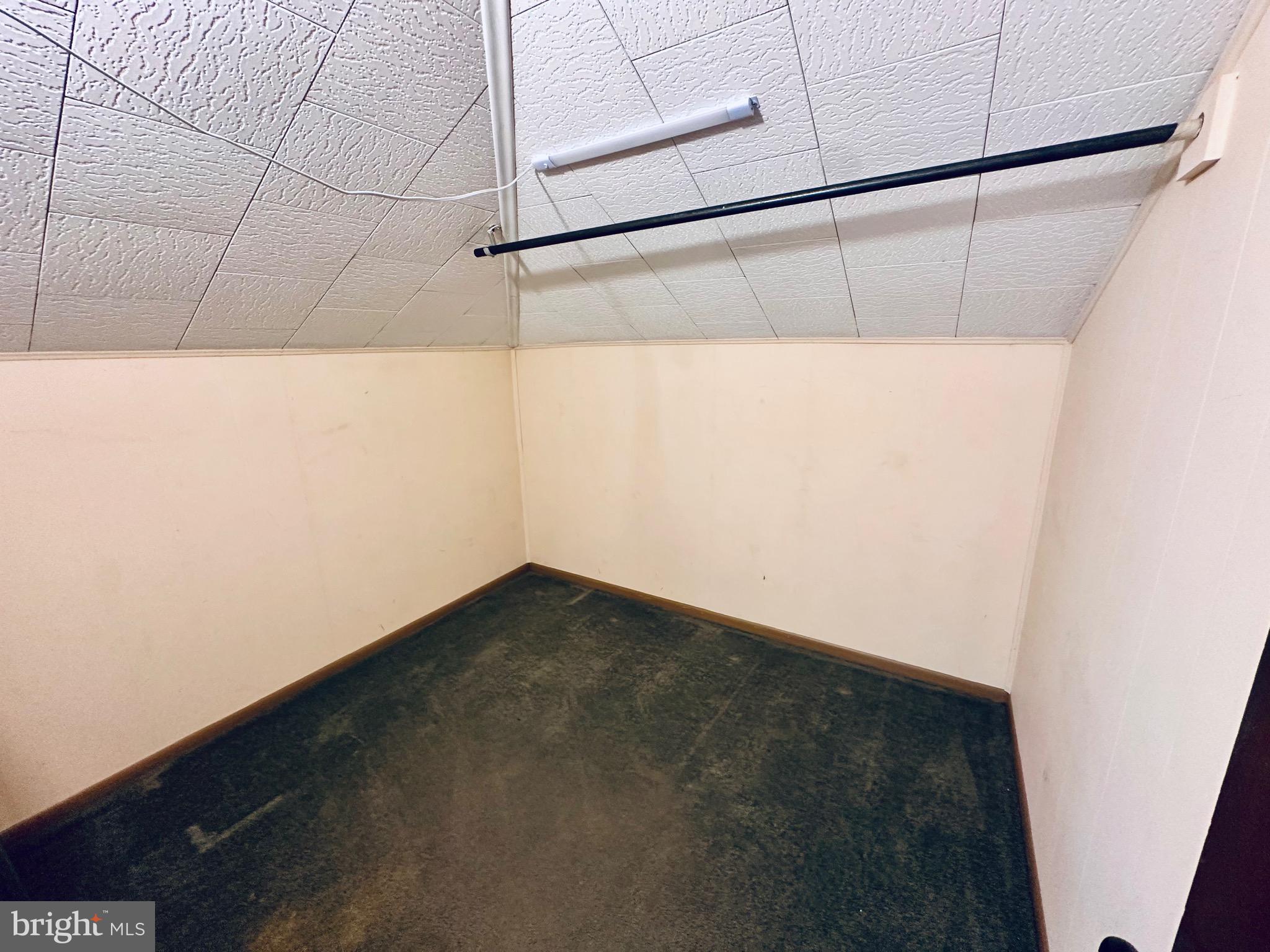 OAKLAND - Residential