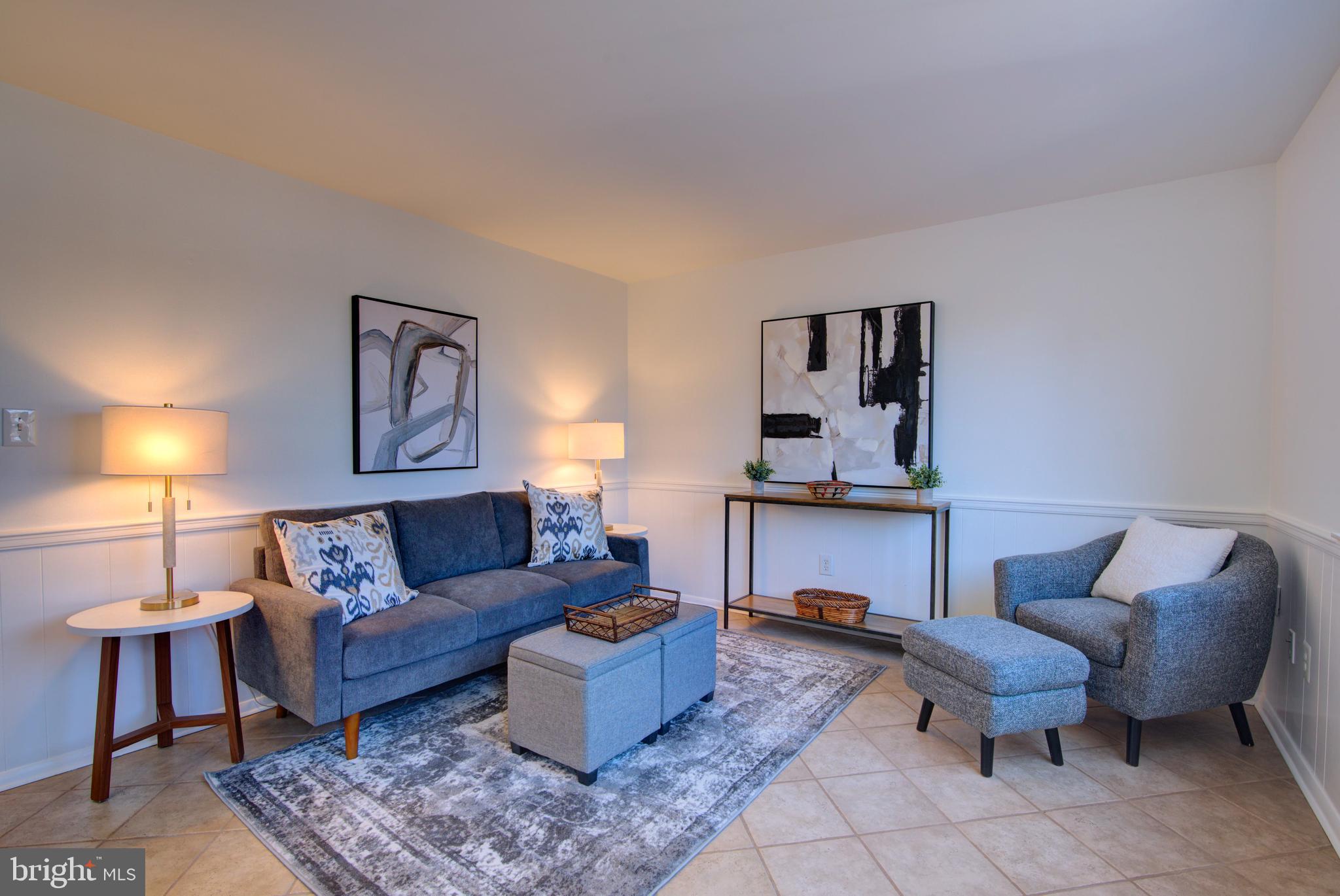 SENECA CHASE - Residential