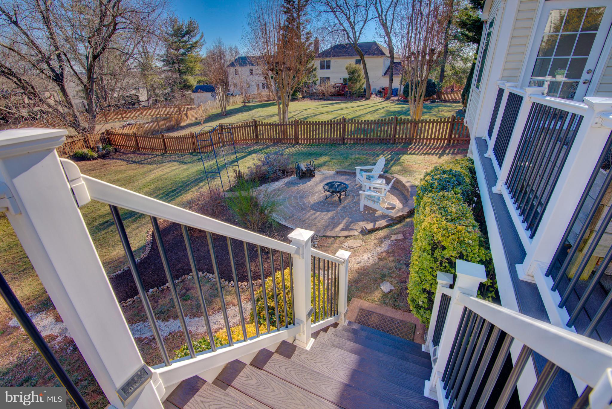 SENECA CHASE - Residential