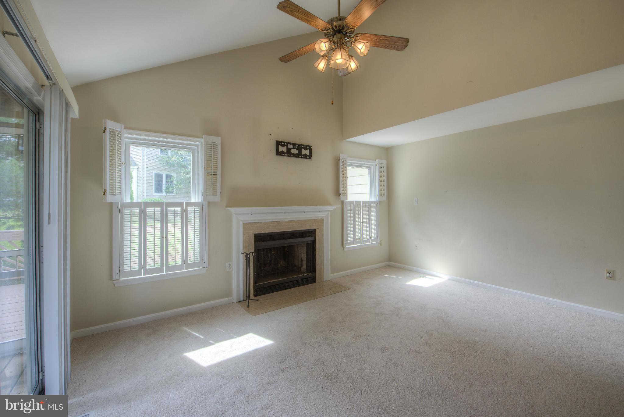 HAMPTON OAKS - Residential