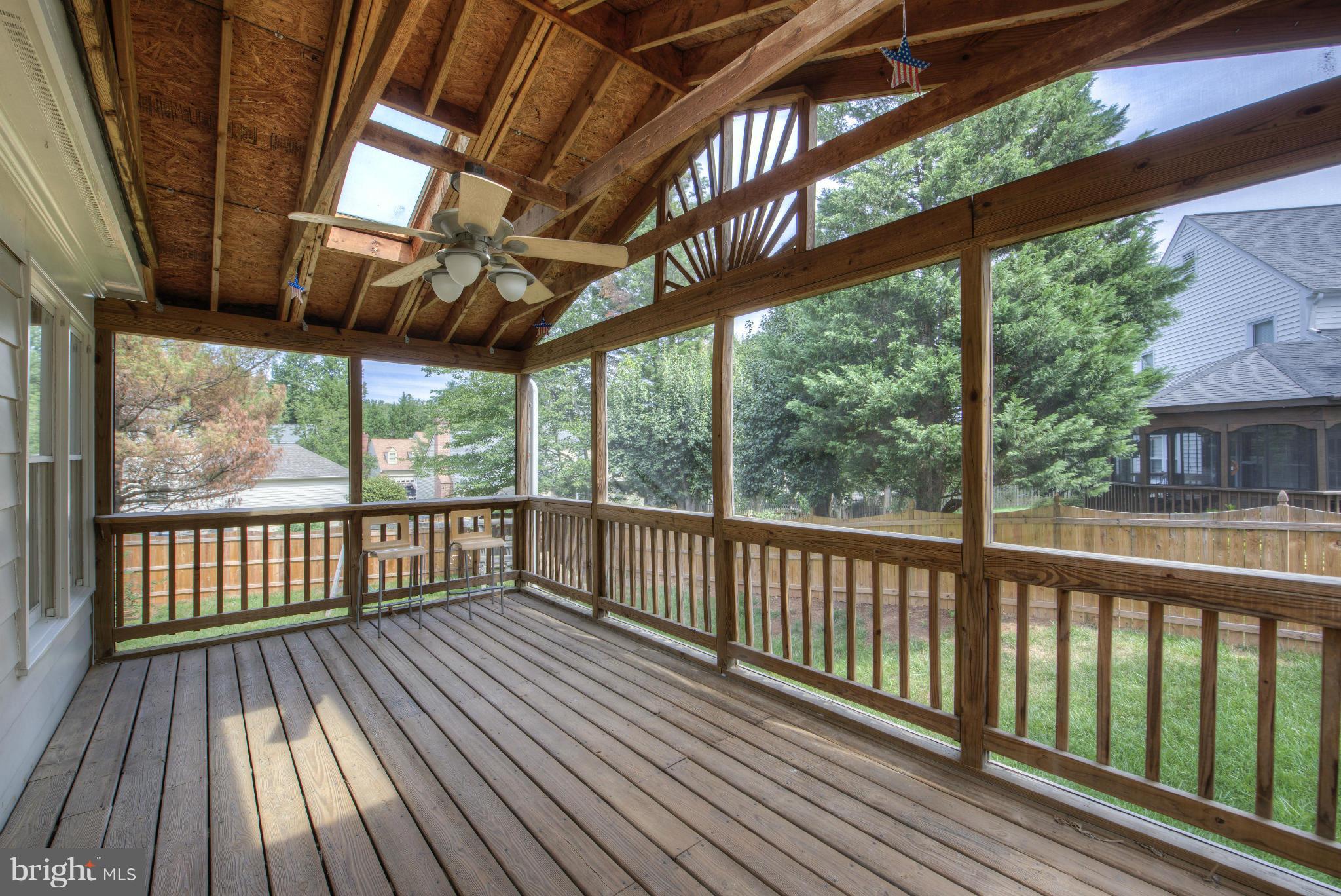 HAMPTON OAKS - Residential