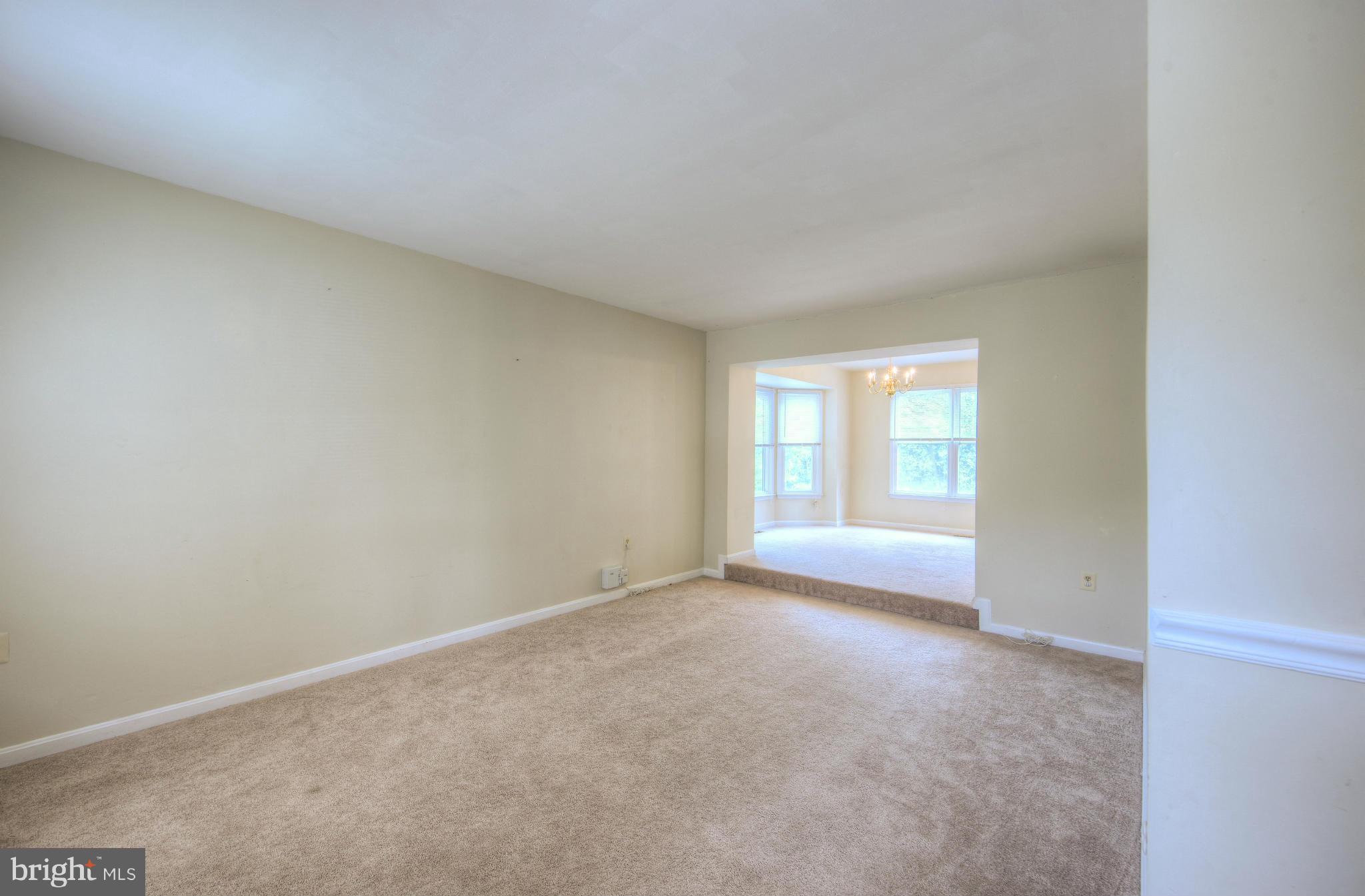 HAMPTON OAKS - Residential