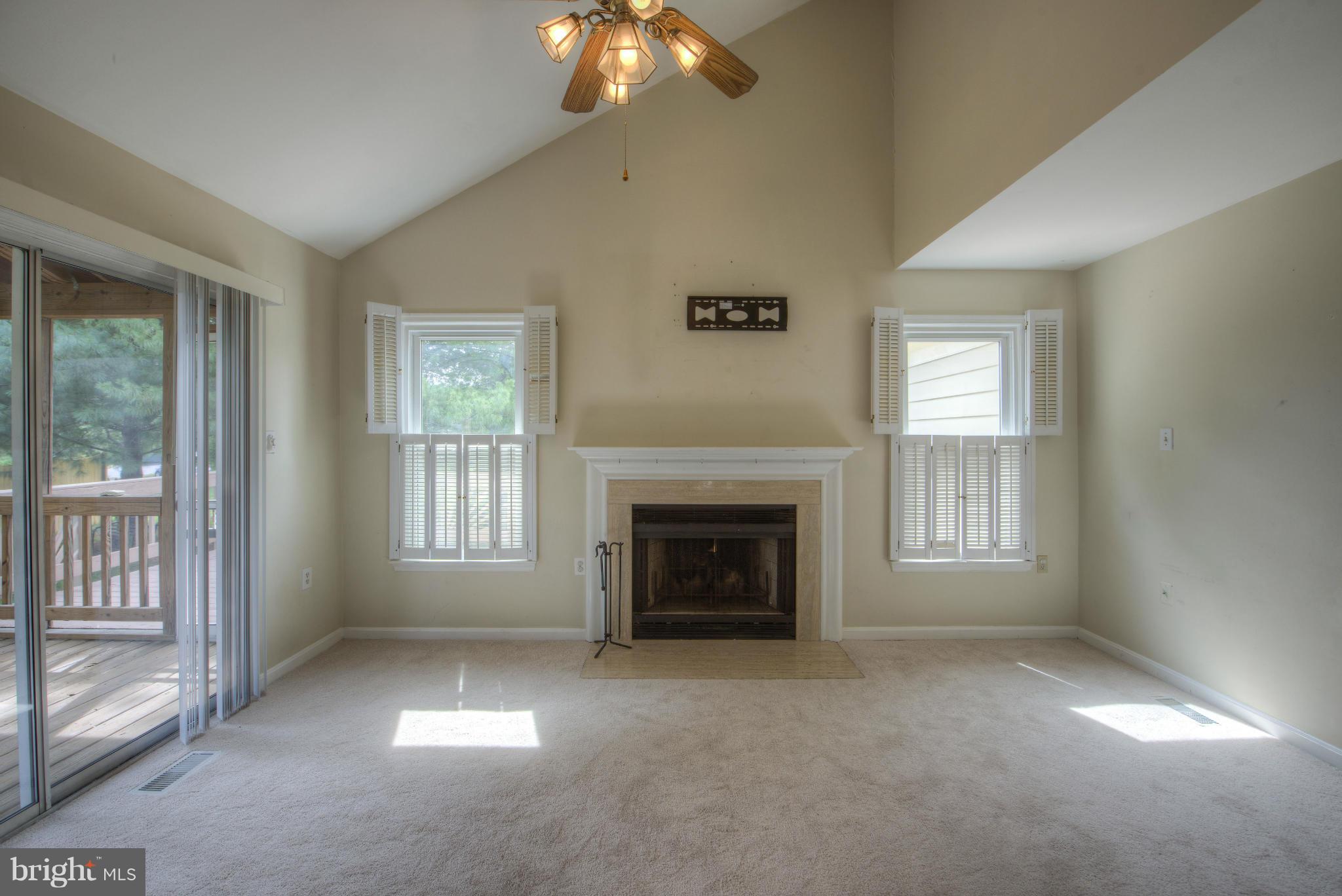 HAMPTON OAKS - Residential