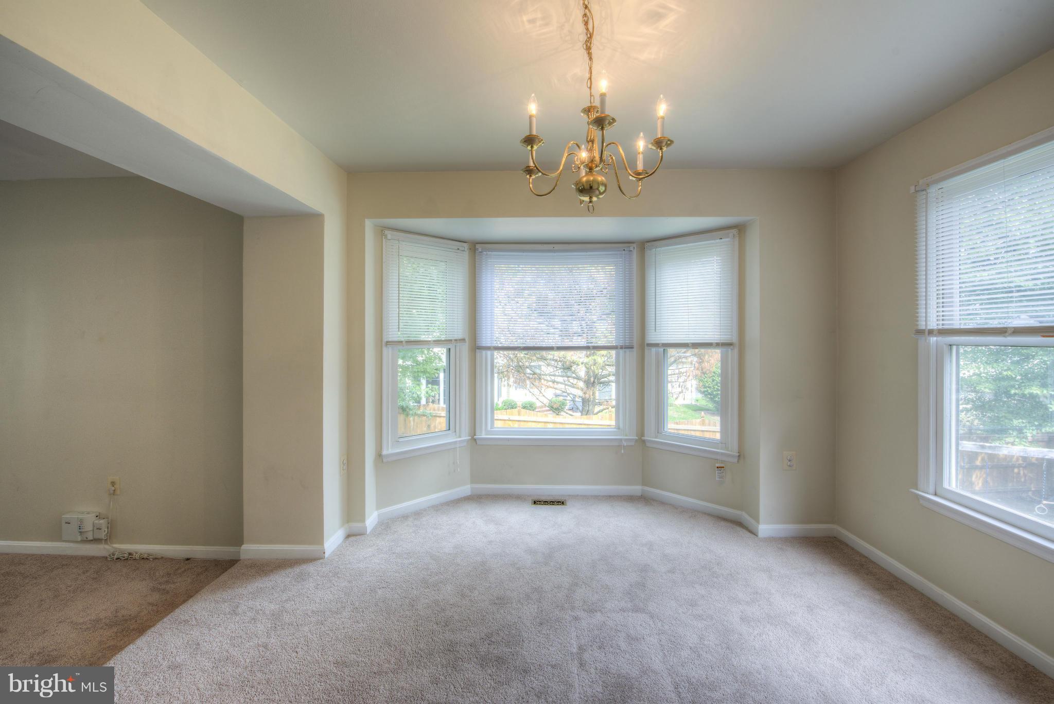 HAMPTON OAKS - Residential