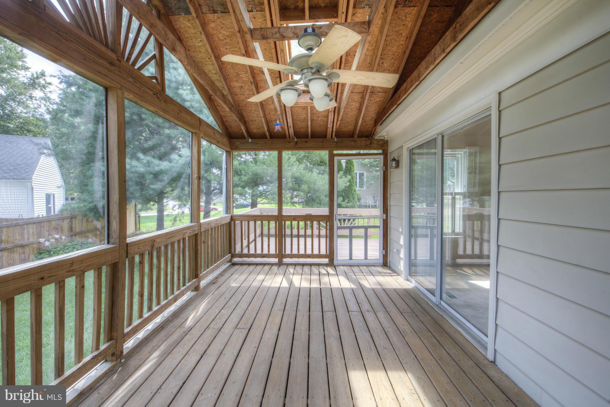 HAMPTON OAKS - Residential